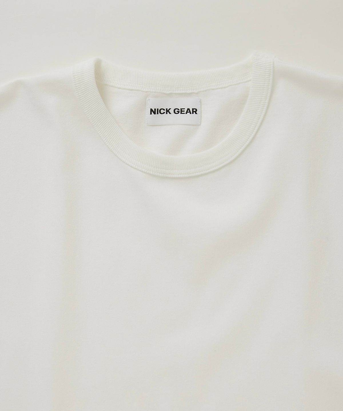 닉 기어(NICK GEAR) 웨이브 반소매 티셔츠 - 화이트 / WAVEWH