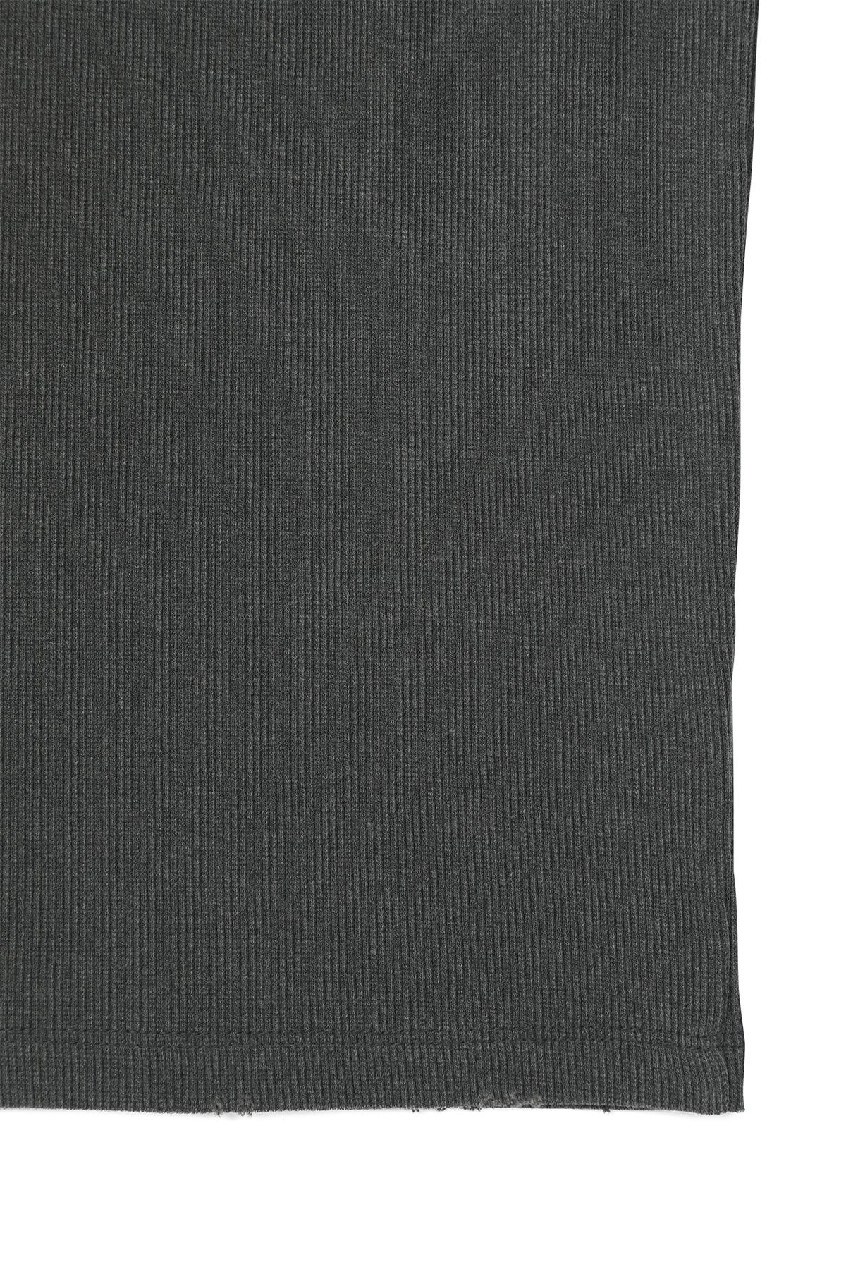다이닛(DEINET) GRAPHIC SLEEVELESS IN CHARCOAL