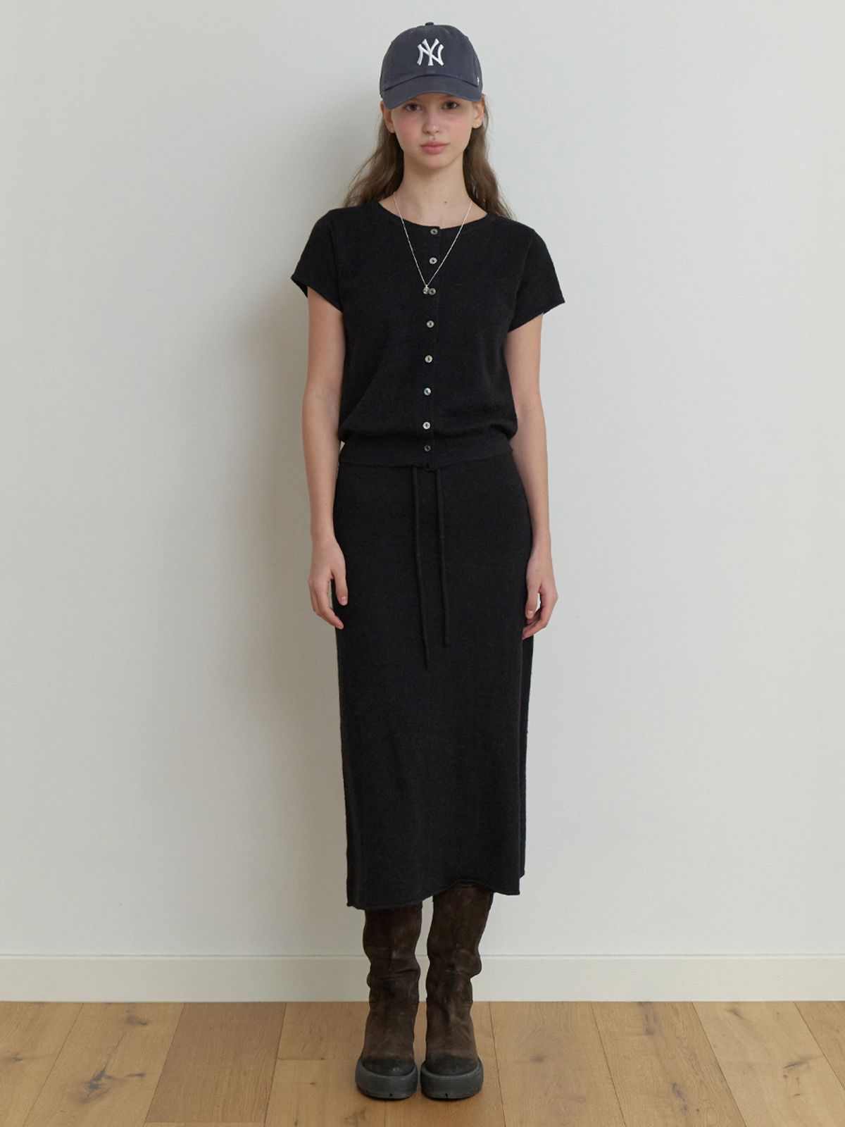 리엘(RE L) Two-piece knit skirt (black)