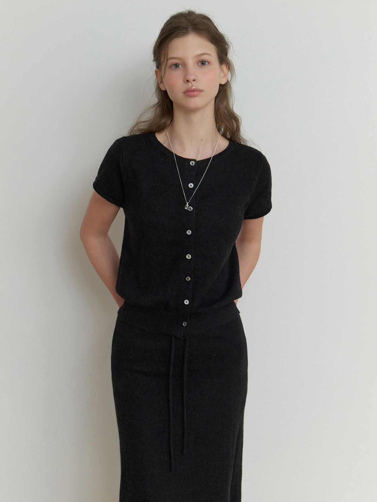 리엘(RE L) Two-piece half cardigan (black)