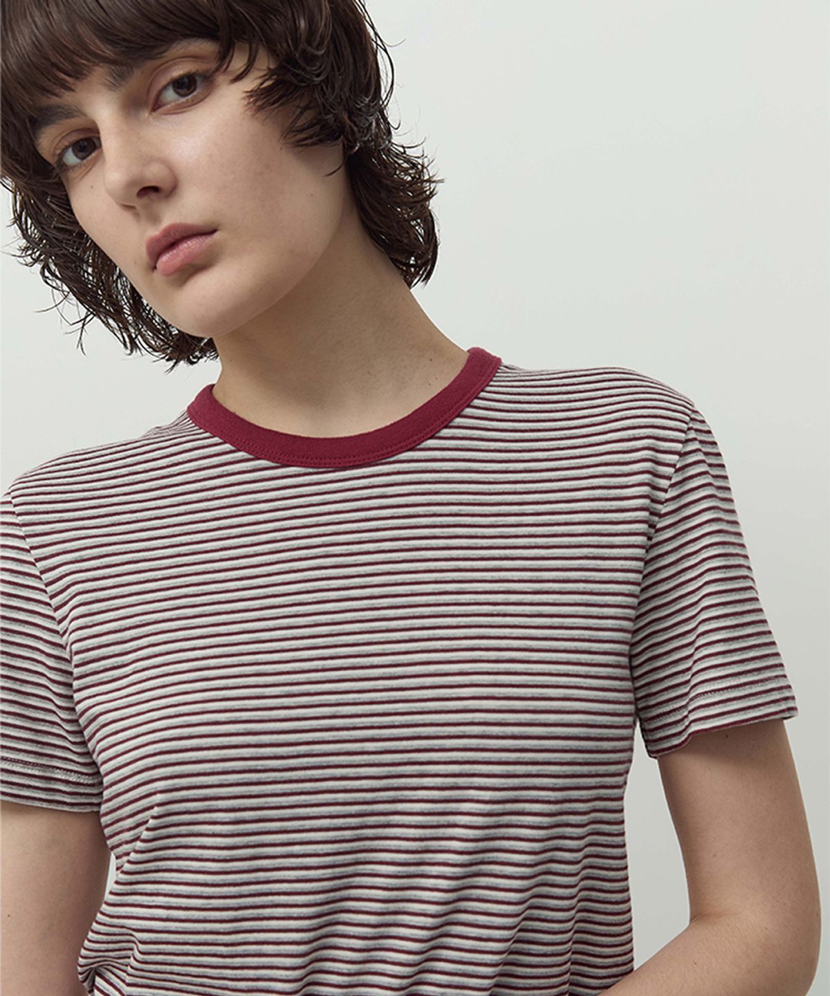 러프사이드 화이트라벨(ROUGH SIDE WHITE LABEL) Mingle Stripe T-shirt Burgundy