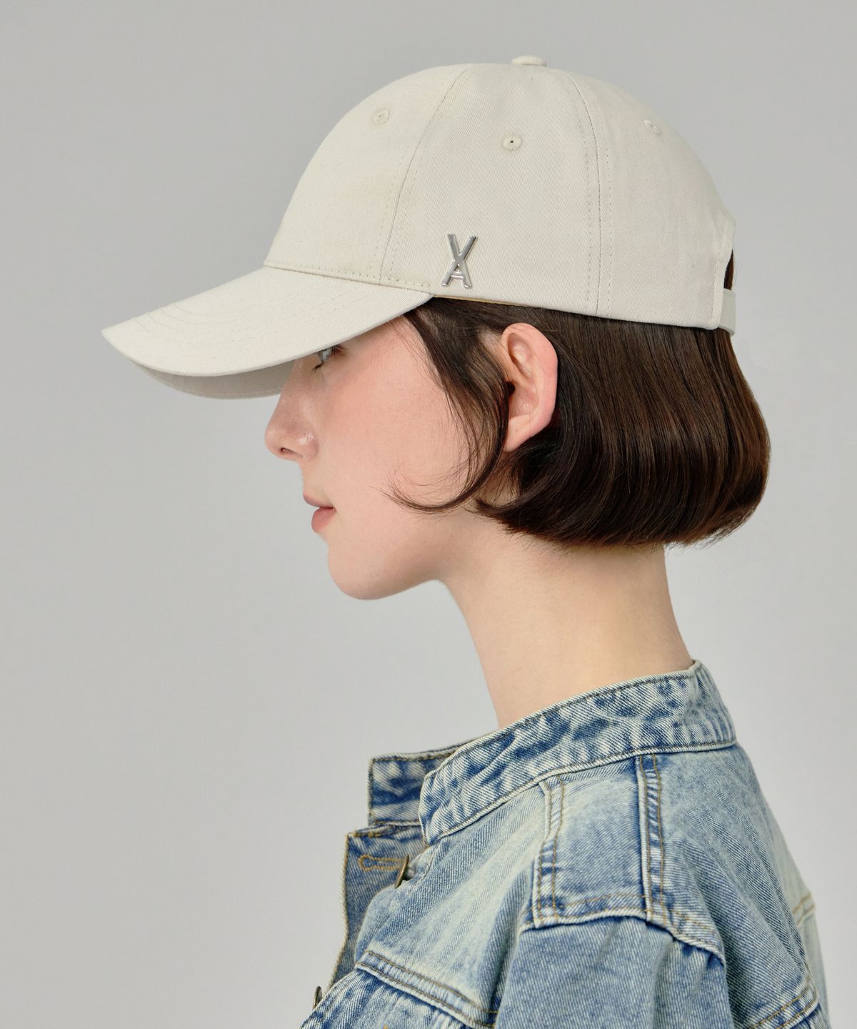바잘(VARZAR) VA 스터드 에센셜 볼캡 베이지