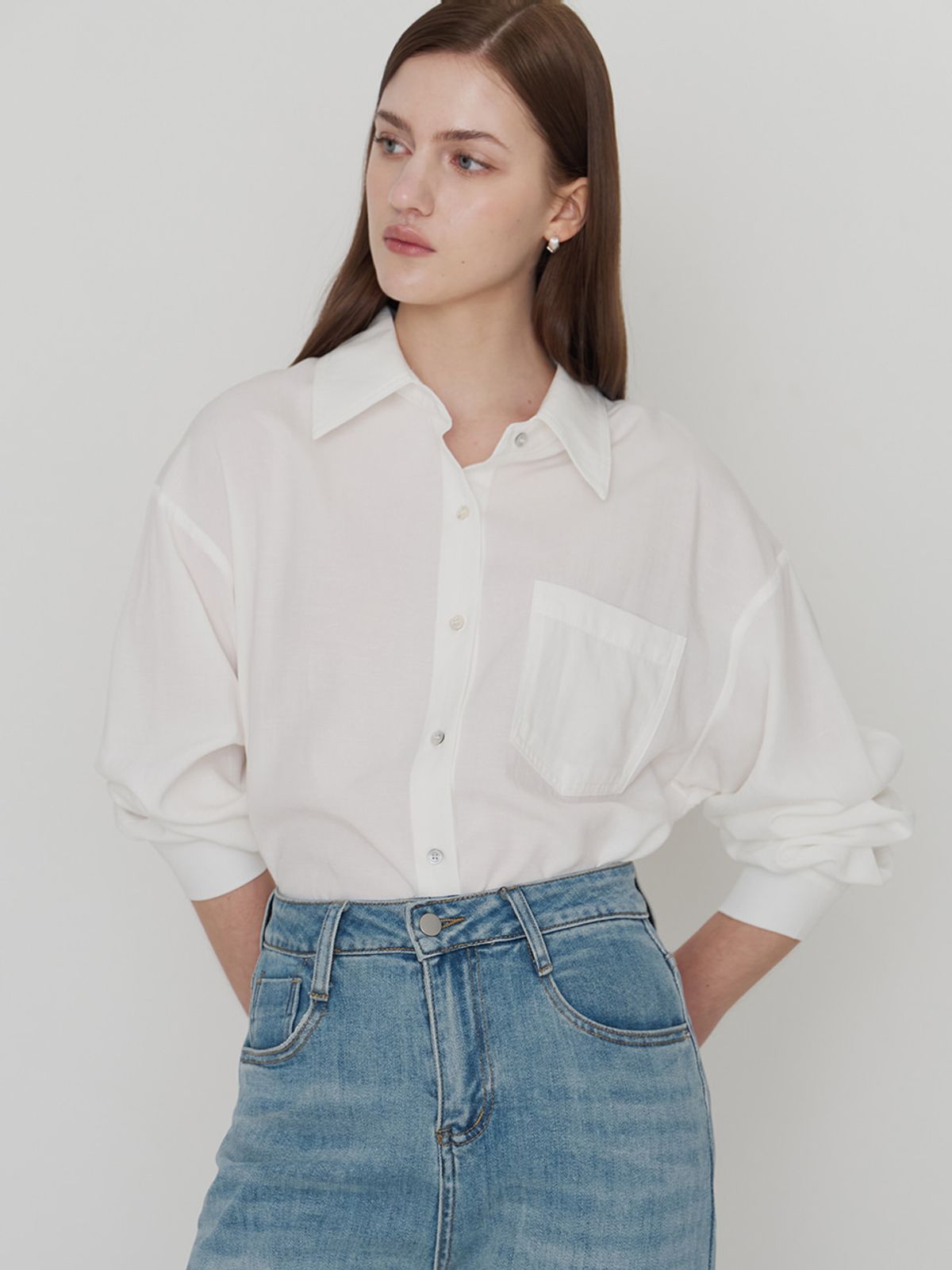 모멧(MOMET) 루하스 포켓 린넨 셔츠 아이보리