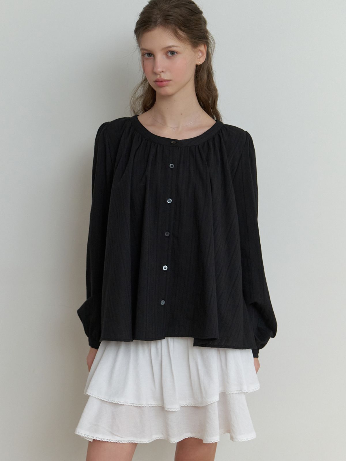 리엘(RE L) Robin cotton blouse (black)
