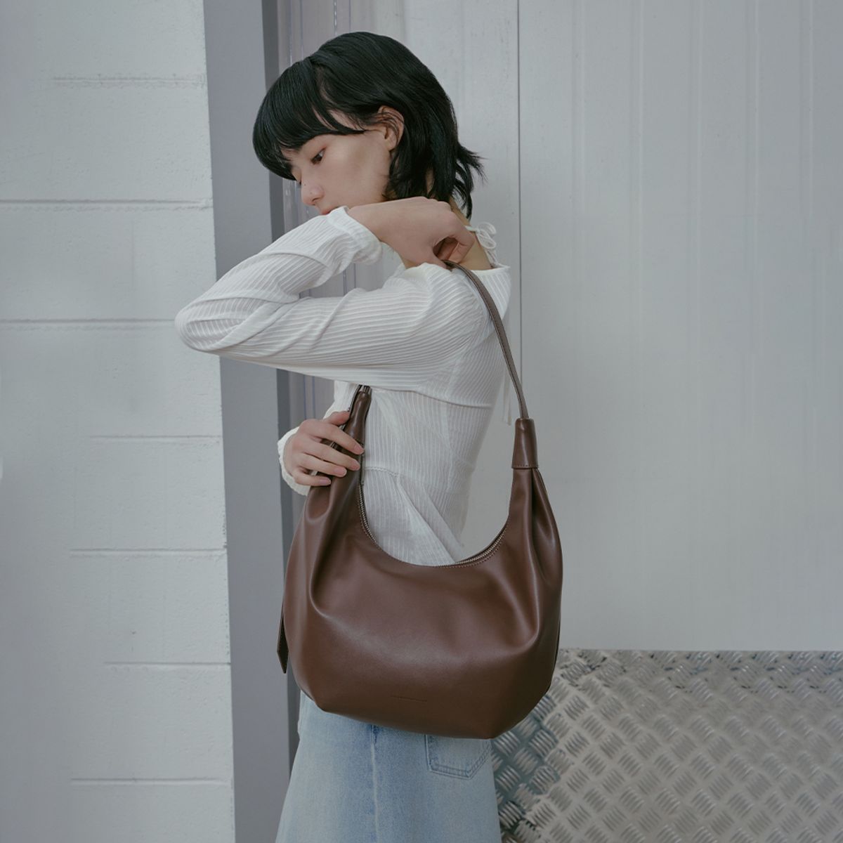 랩(LAP) SOFT CURVE HOBO BAG AS7AB283
