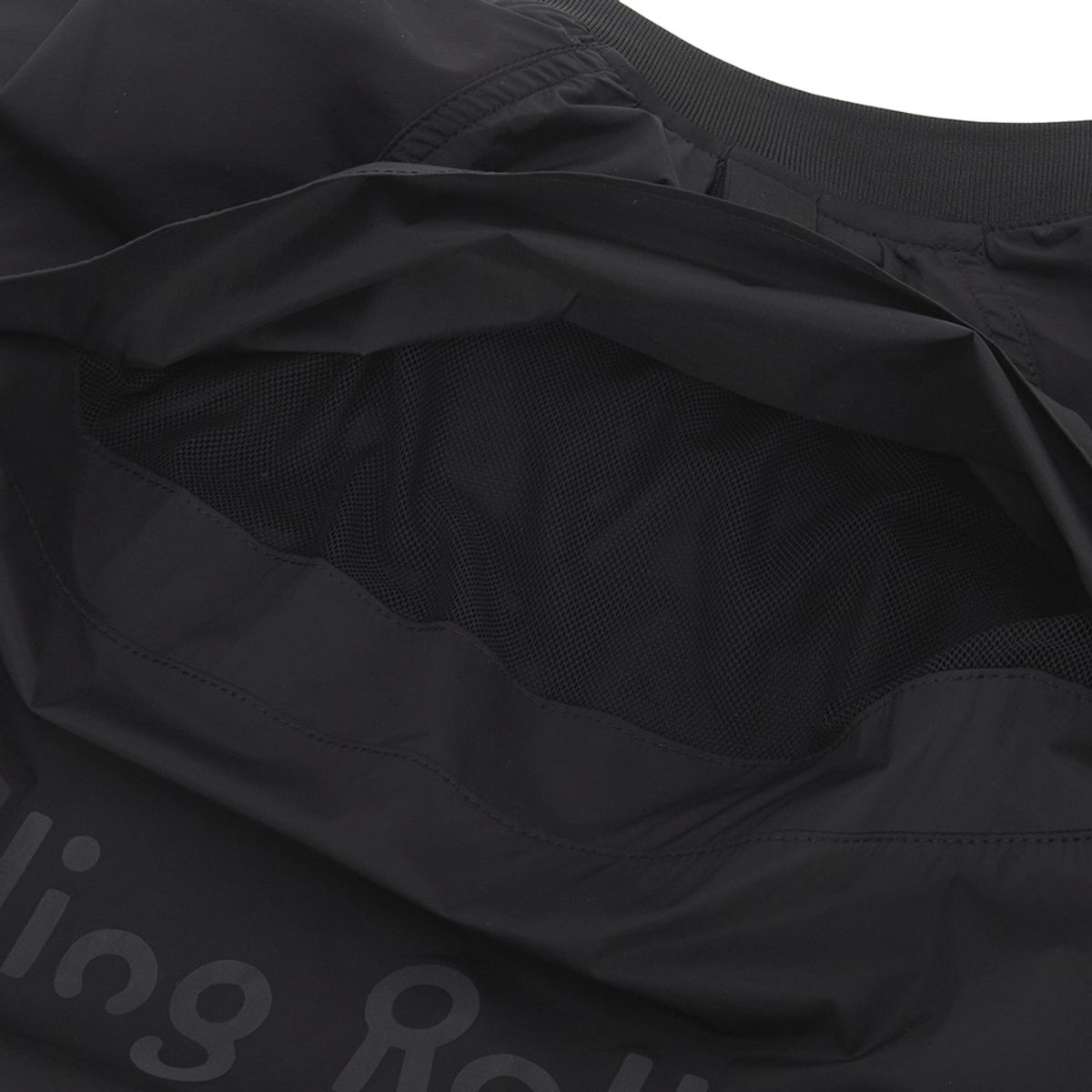 롤링롤라이(ROLLINGROLLEYE) 뉴 윈드브레이커 알파 블랙 New Windbreaker Alpha Black