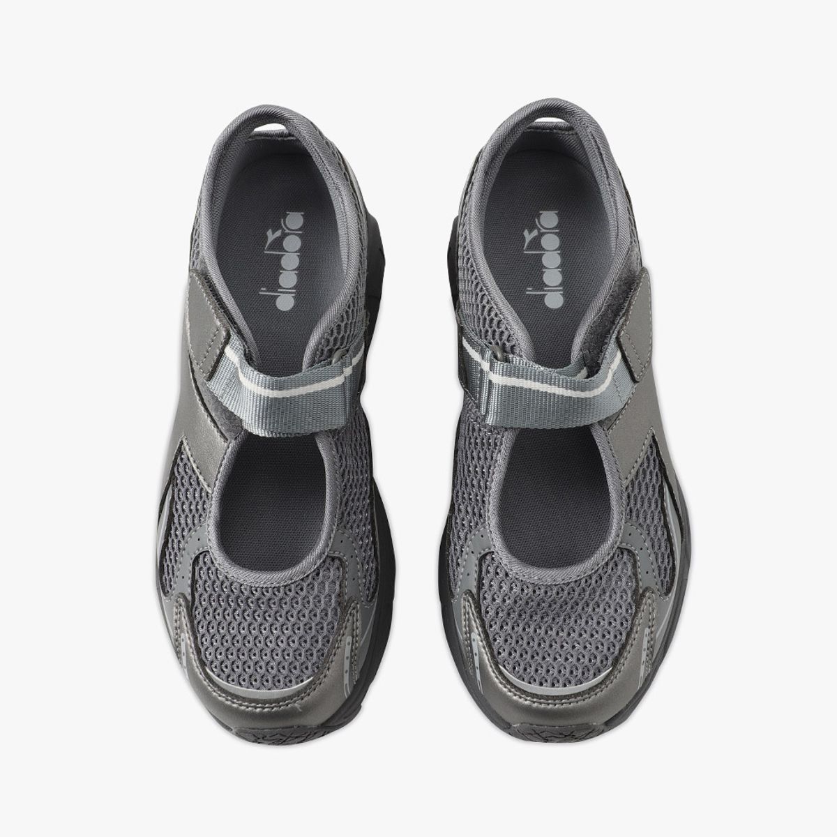 디아도라(diadora) 발레토 DARK SILVER