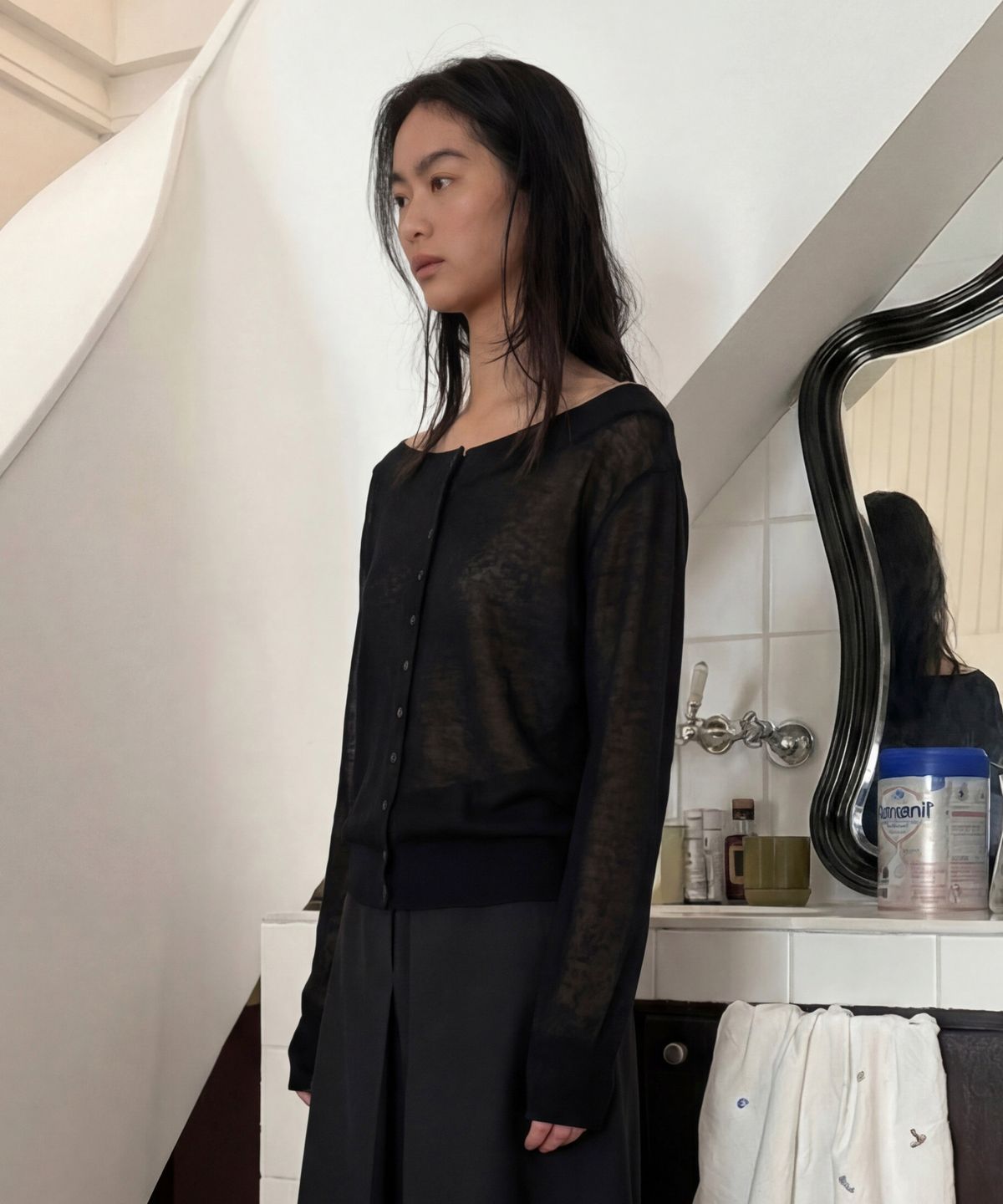 다이애그널(DIAGONAL) SOFT OFF SHOULDER CARDIGAN (black)
