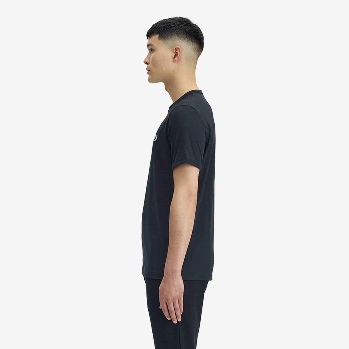 프레드페리(FRED PERRY) [Baseline] 링어 티셔츠 - 블랙 AFPM2G93519-102