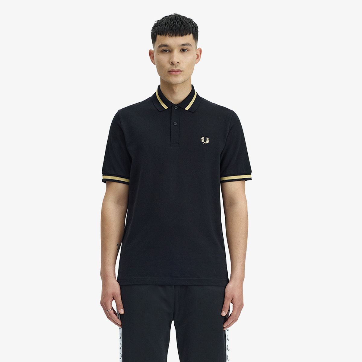 프레드페리(FRED PERRY) [M2] 싱글 팁 프레드페리 셔츠 - 블랙/샴페인 AFPM2G90002-157