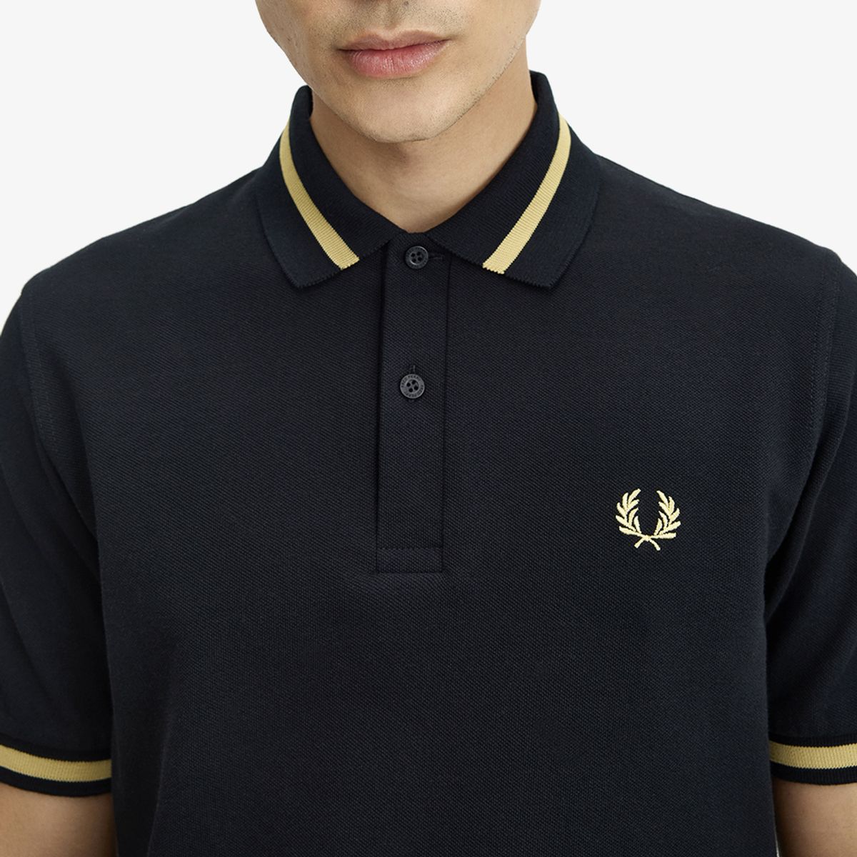 프레드페리(FRED PERRY) [M2] 싱글 팁 프레드페리 셔츠 - 블랙/샴페인 AFPM2G90002-157