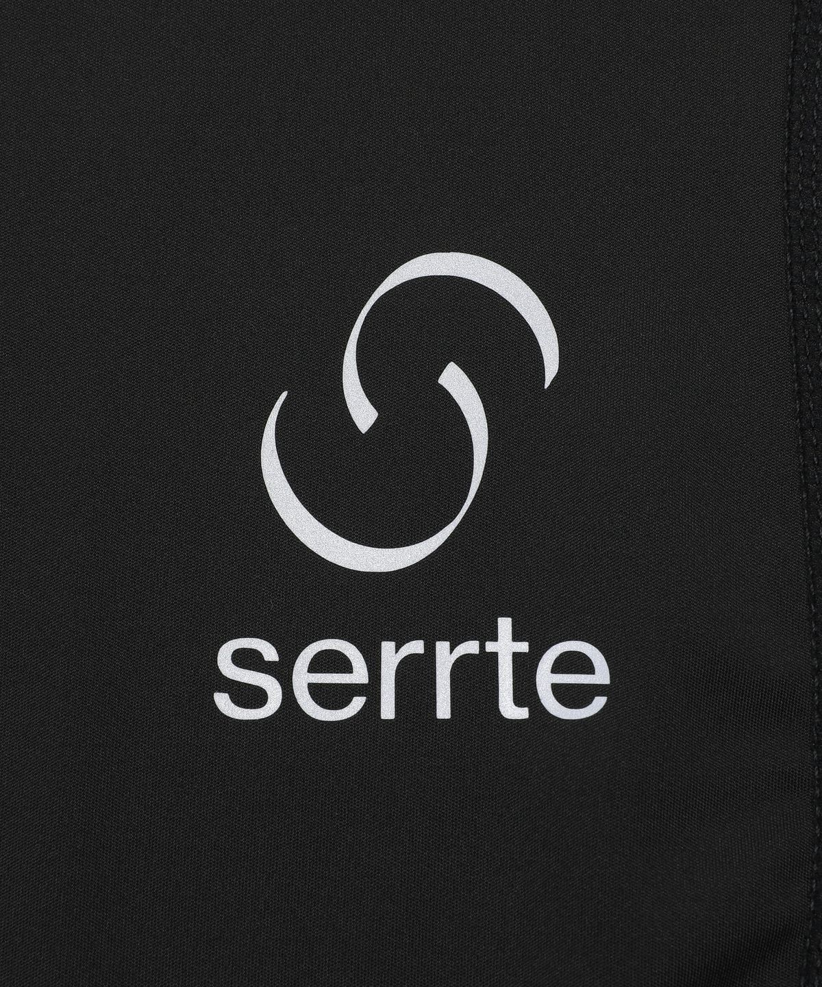세르테(SERRTE) 텐션 라인 슬림핏 숏 슬리브 블랙
