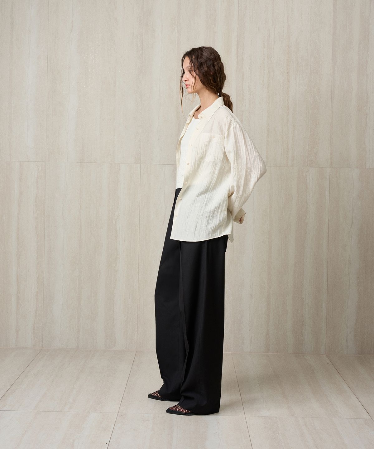 리이(RE RHEE) SILKY LIGHTWEIGHT SHIRT PEARL