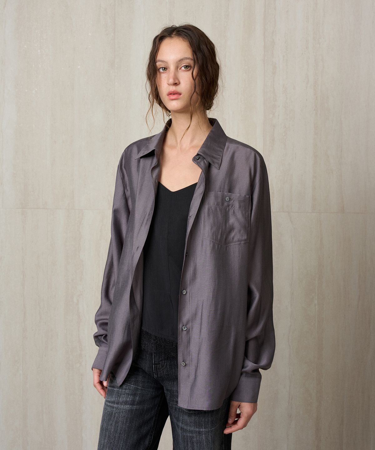 리이(RE RHEE) SILKY LIGHTWEIGHT SHIRT CHARCOAL