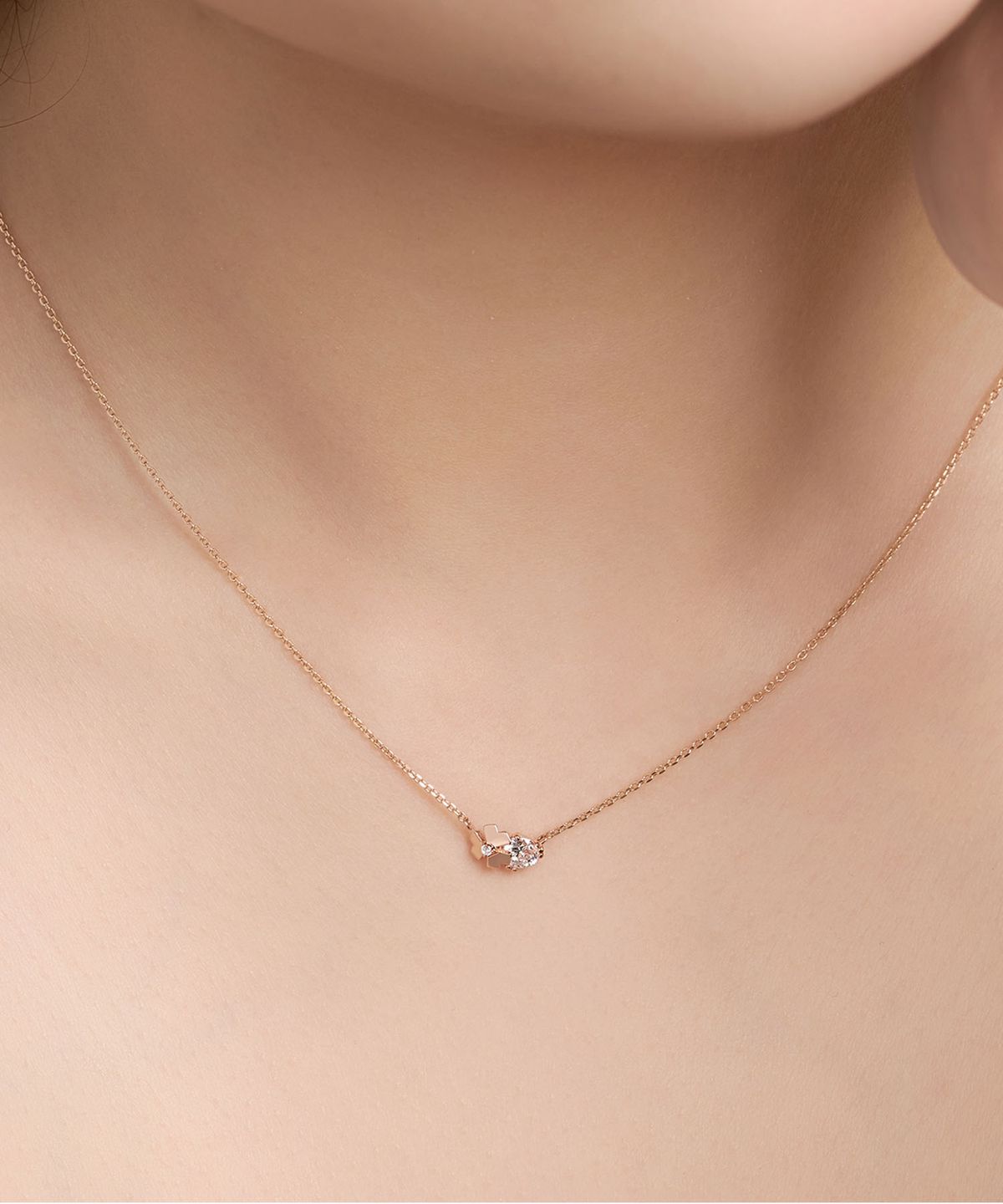 로이드(LLOYD) 큐빅 하트 플라워 10K 골드 목걸이 LNT26004T