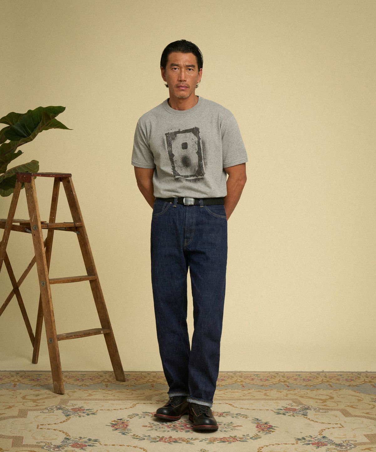 브론슨(BRONSON) Spray Number Loopwheeled Graphic Tee Vintage Black