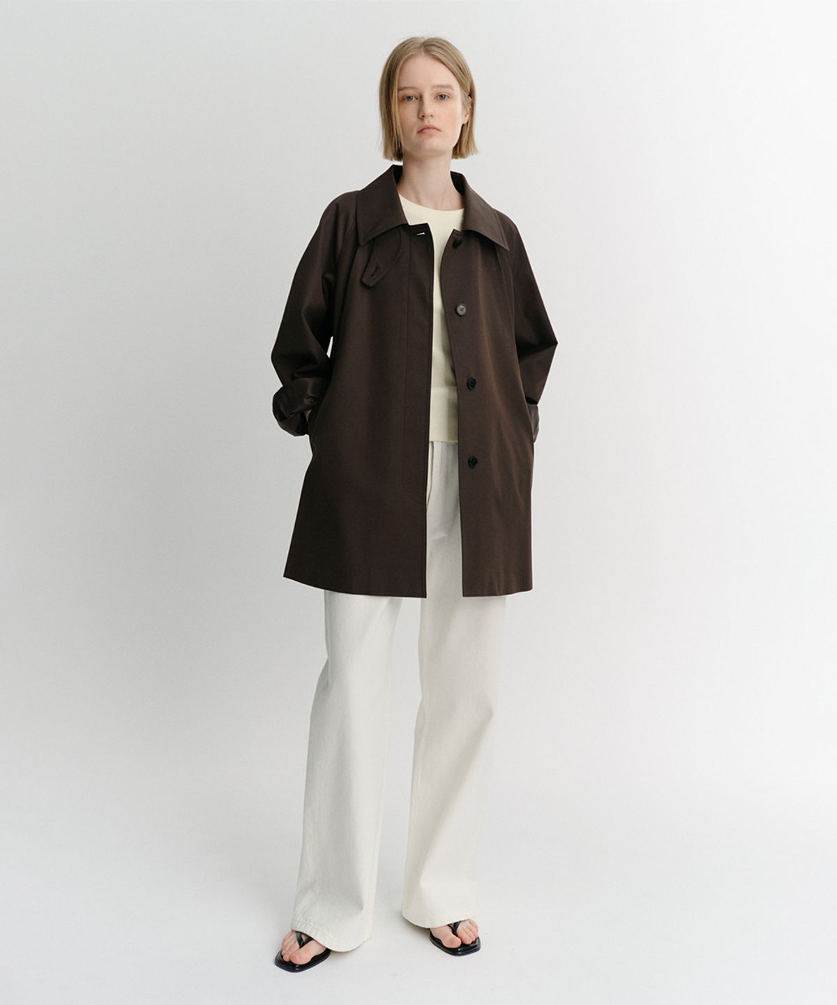 이아(EAAH) JUDE HALF TRENCH COAT (DARK BROWN)