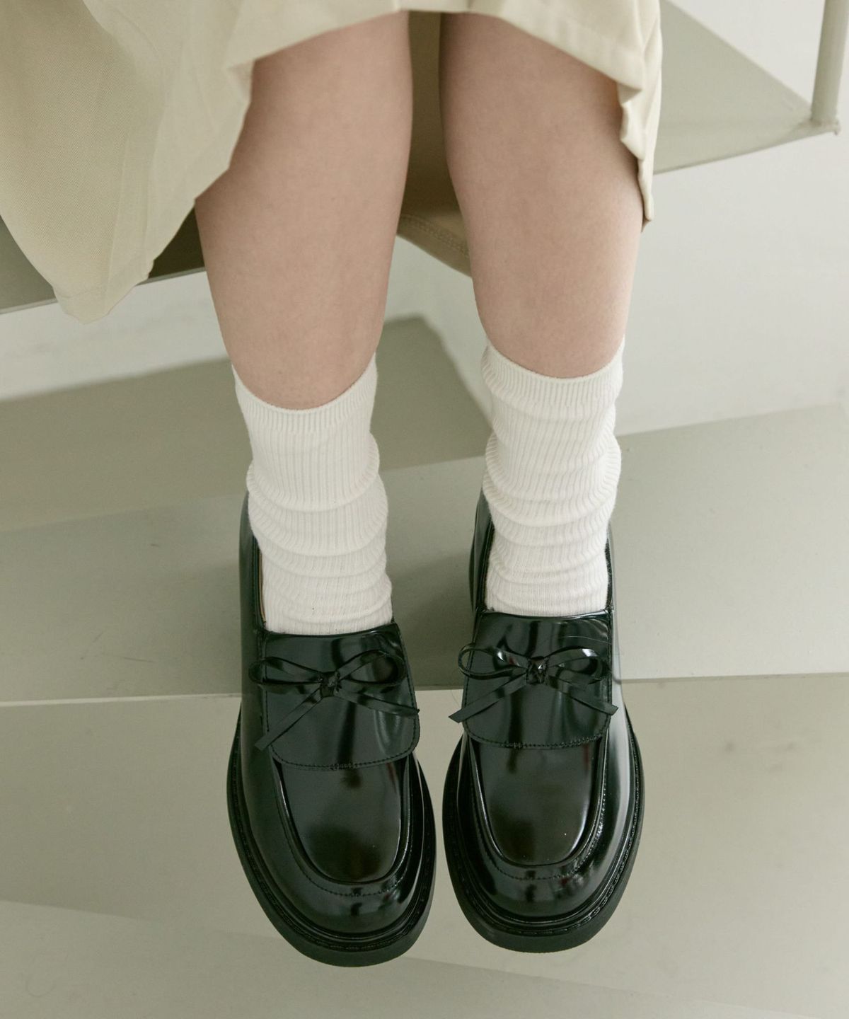아삐에 마르슈(APIED MARCHE) Avignon 보우 미들 소가죽 로퍼 6.5cm -PM3029 (1color)