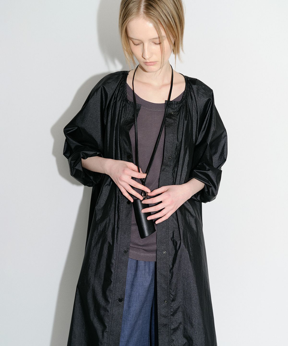 이아(EAAH) SLON SHIRRING MAXI JUMPER (BLACK)