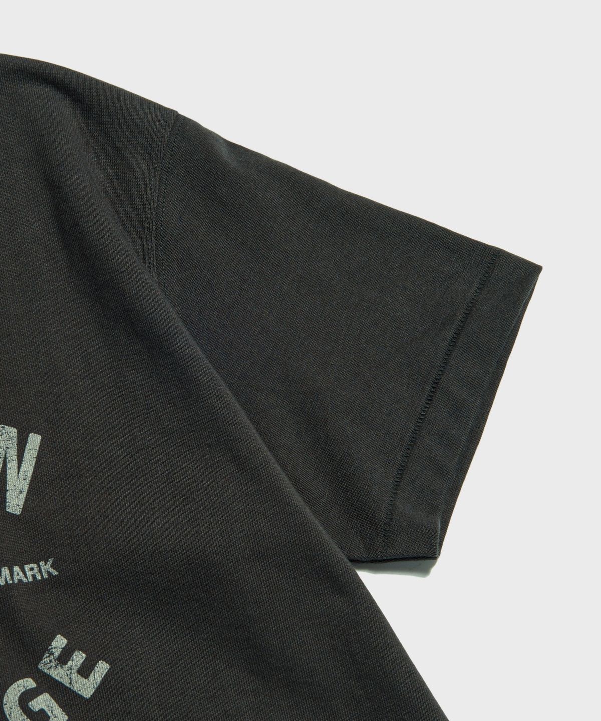 브론슨(BRONSON) Native Chief Loopwheeled Graphic Tee Vintage Black