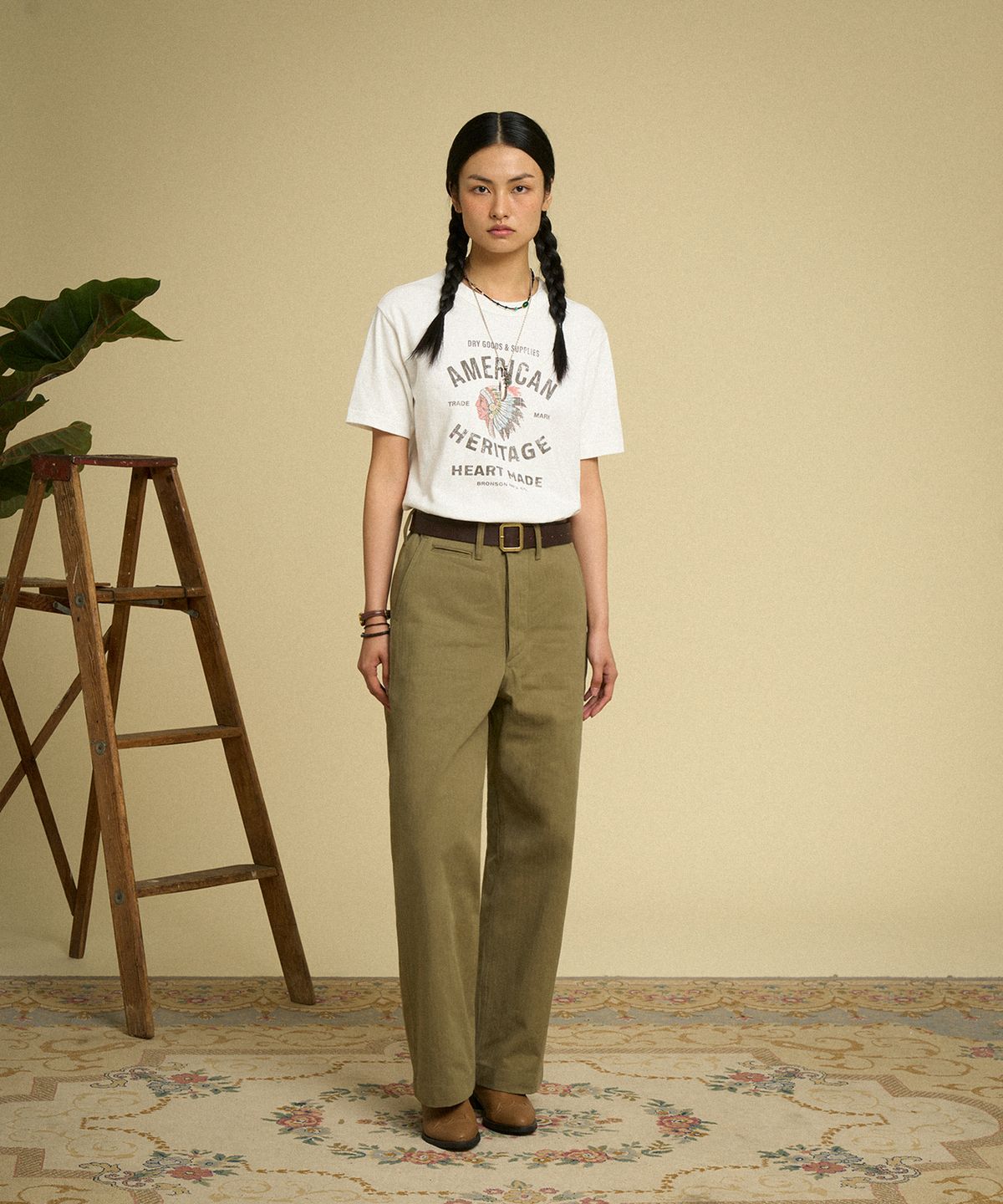 브론슨(BRONSON) Native Chief Loopwheeled Graphic Tee Apricot