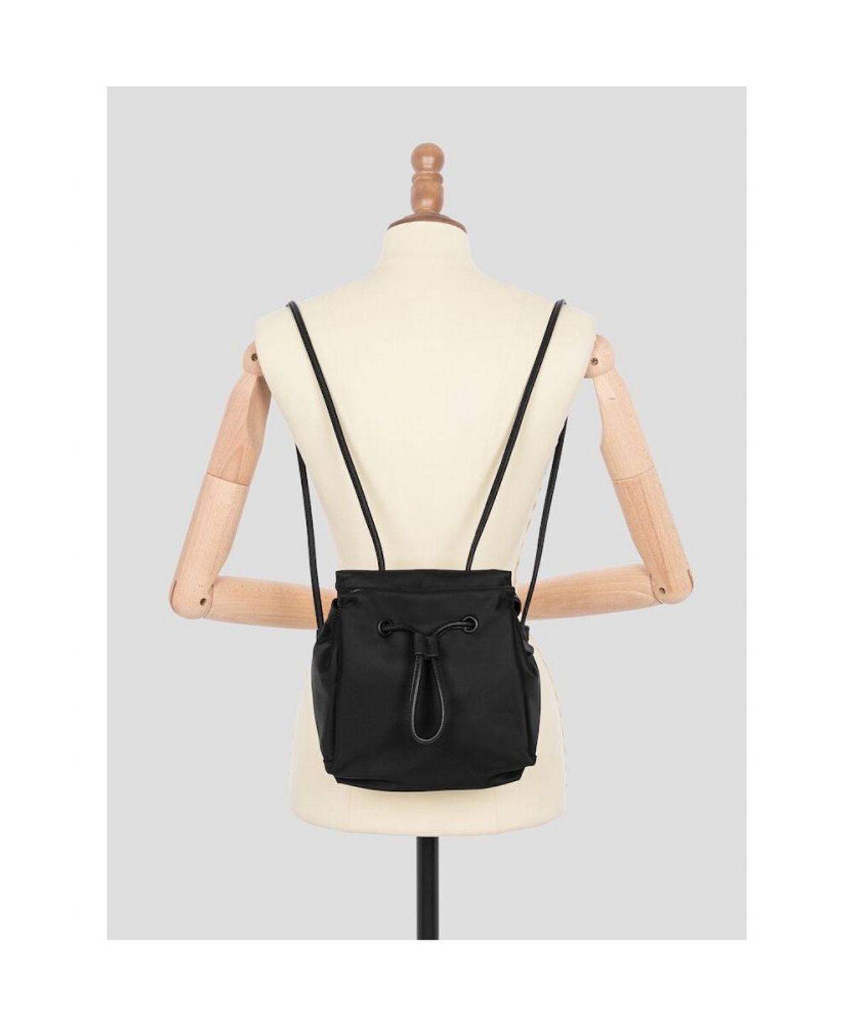 빈폴 액세서리(BEANPOLE ACCESSORY) Less Bag_3 스몰 나일론 백팩  블랙