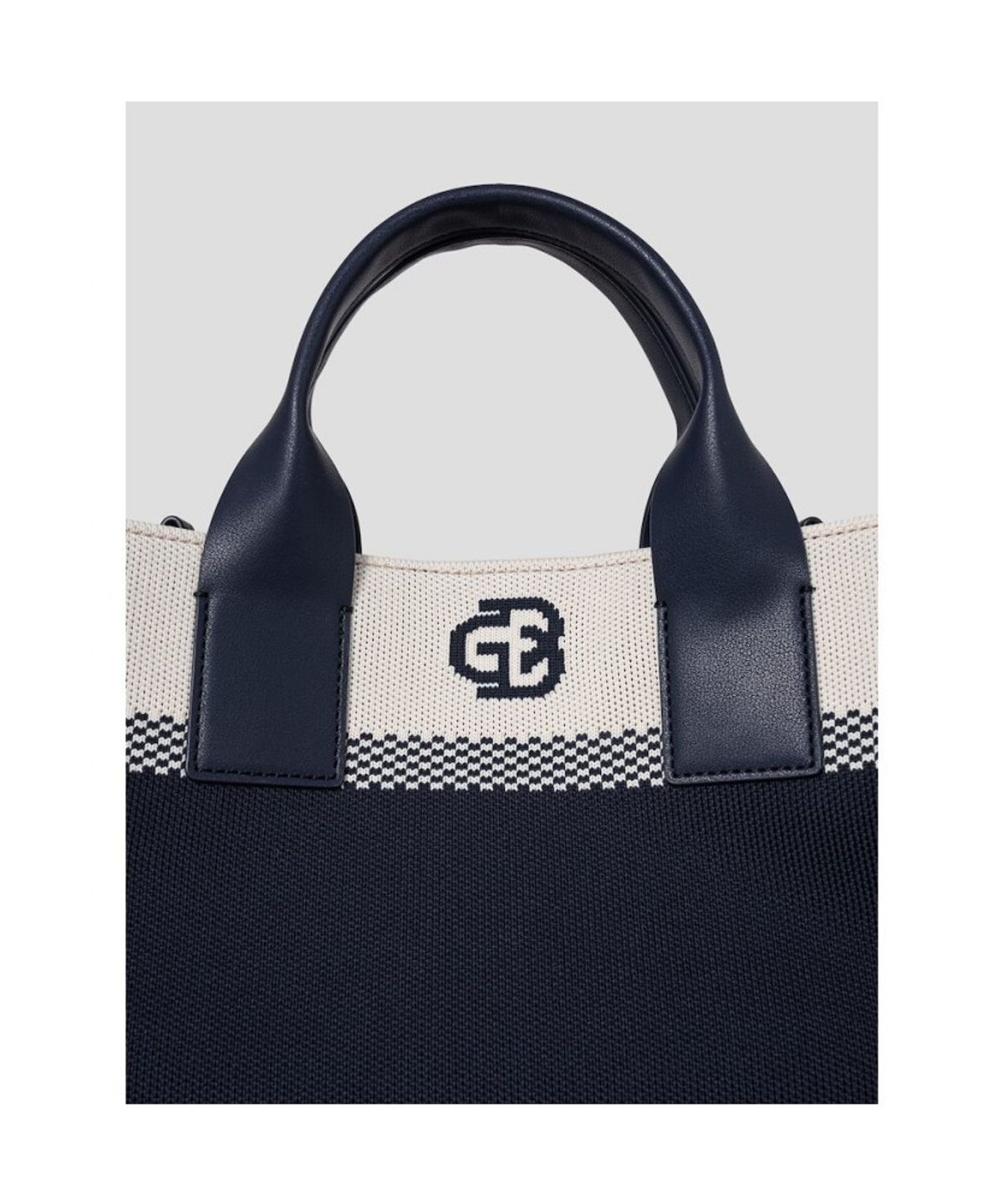 빈폴 액세서리(BEANPOLE ACCESSORY) 여성 스퀘어 니트백  네이비