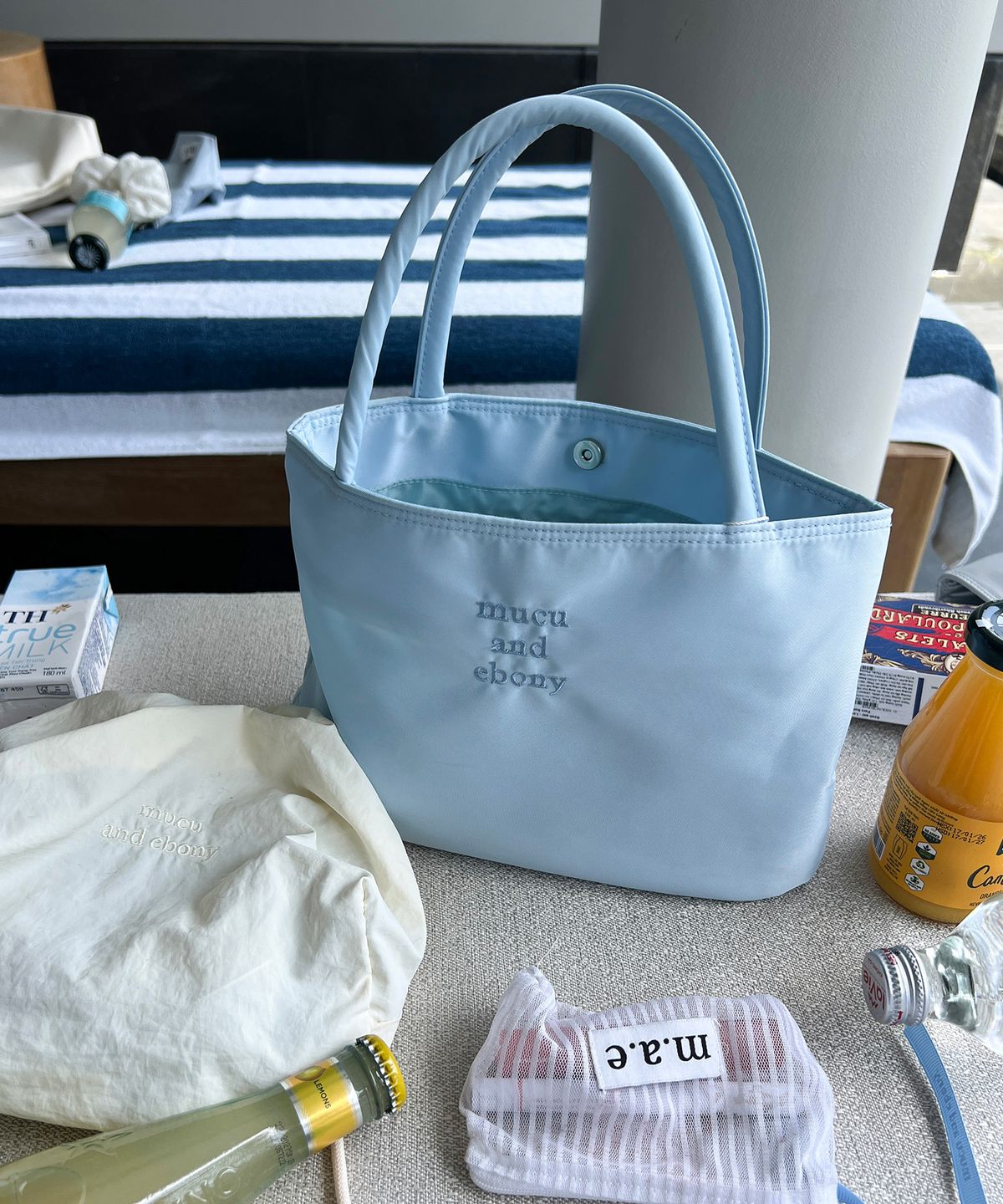 무쿠앤에보니(MUCU AND EBONY) Near Tote Bag _ Light Blue