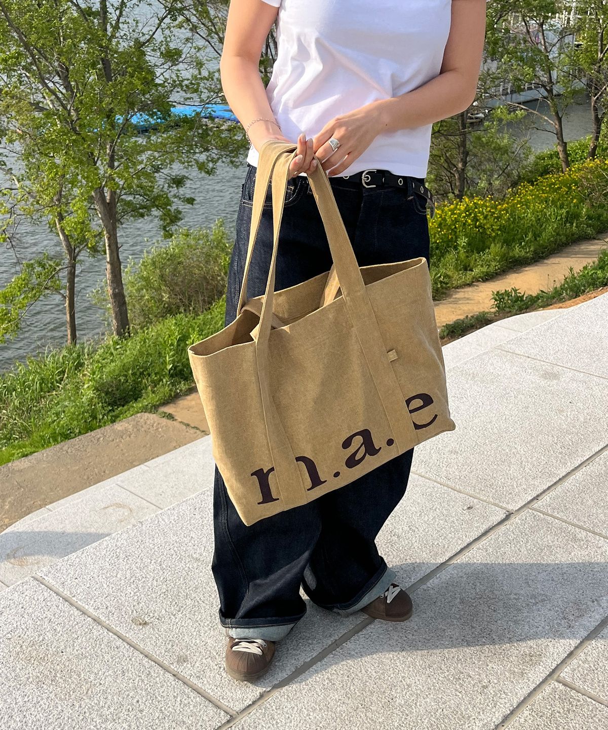 무쿠앤에보니(MUCU AND EBONY) m.a.e 2way logo Bag _ Mustard