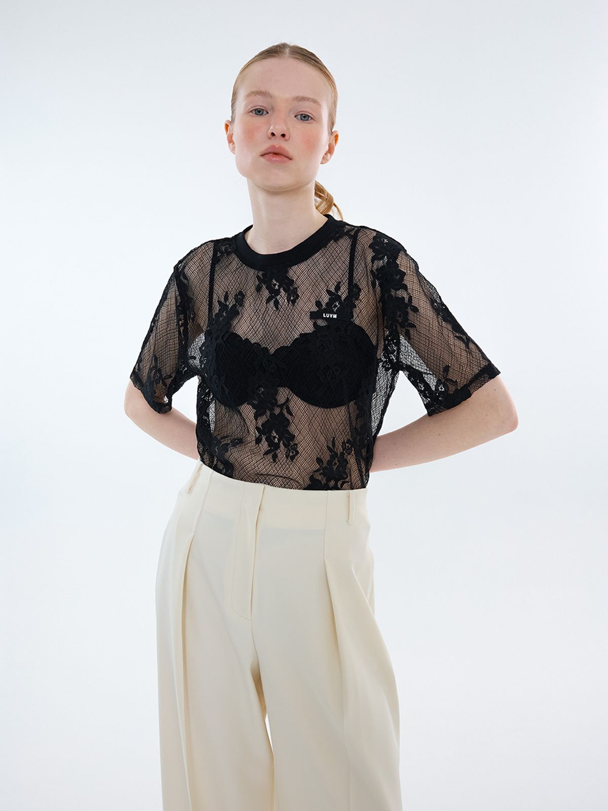 엘유브이엠(LUVM) LACE BLOUSE_BLACK