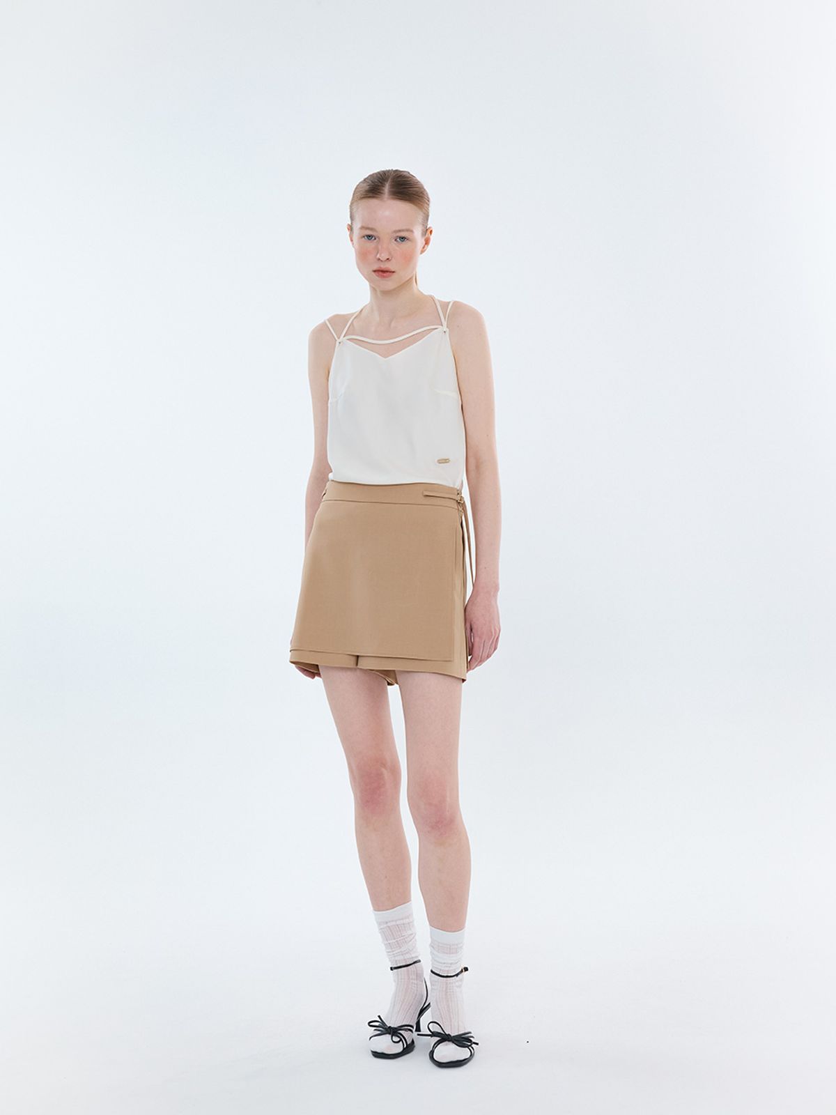엘유브이엠(LUVM) LAYERED FLAP SHORTS_BEIGE