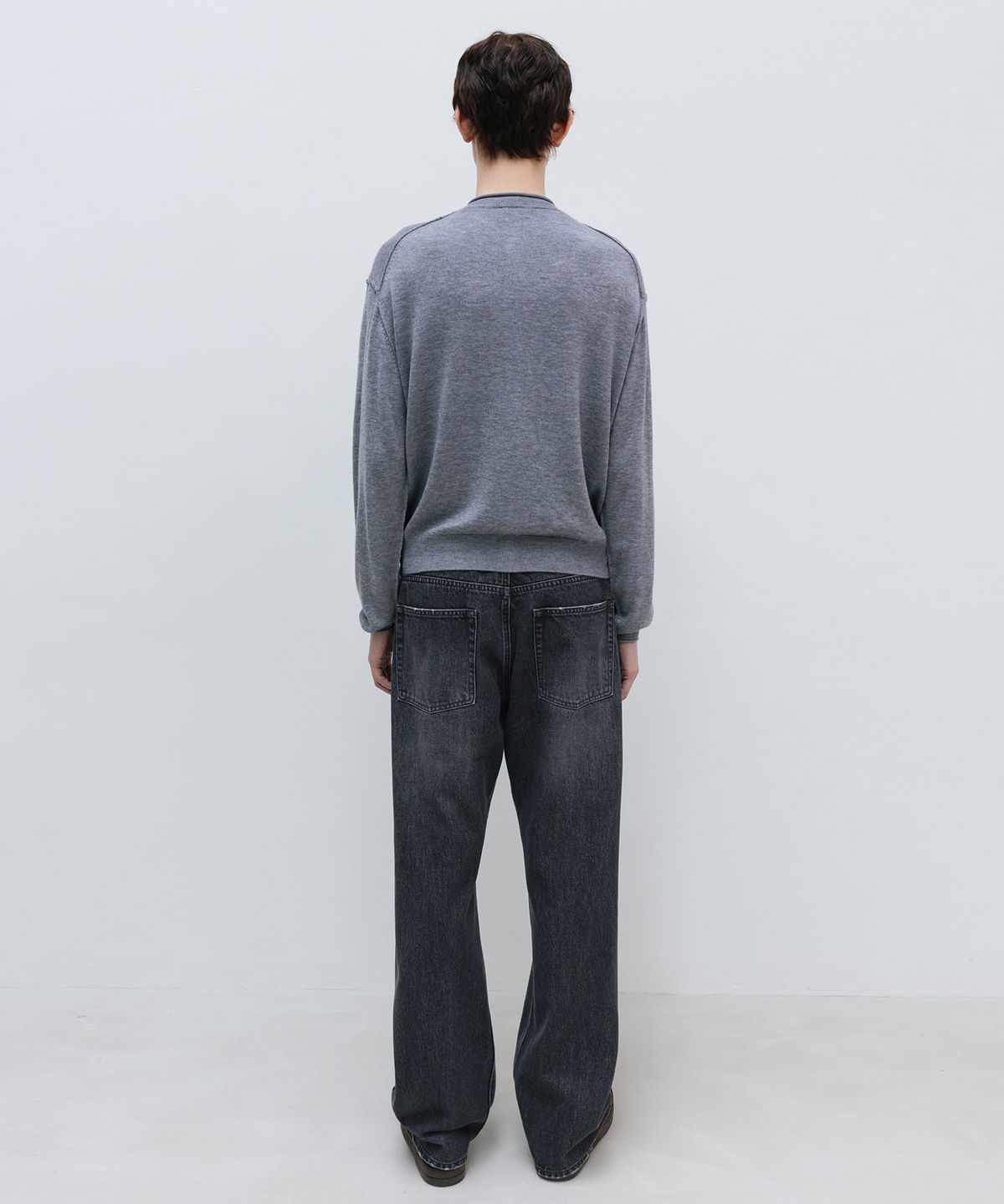 인사일런스(INSILENCE) 세미 와이드 데님 팬츠 DARK GREY