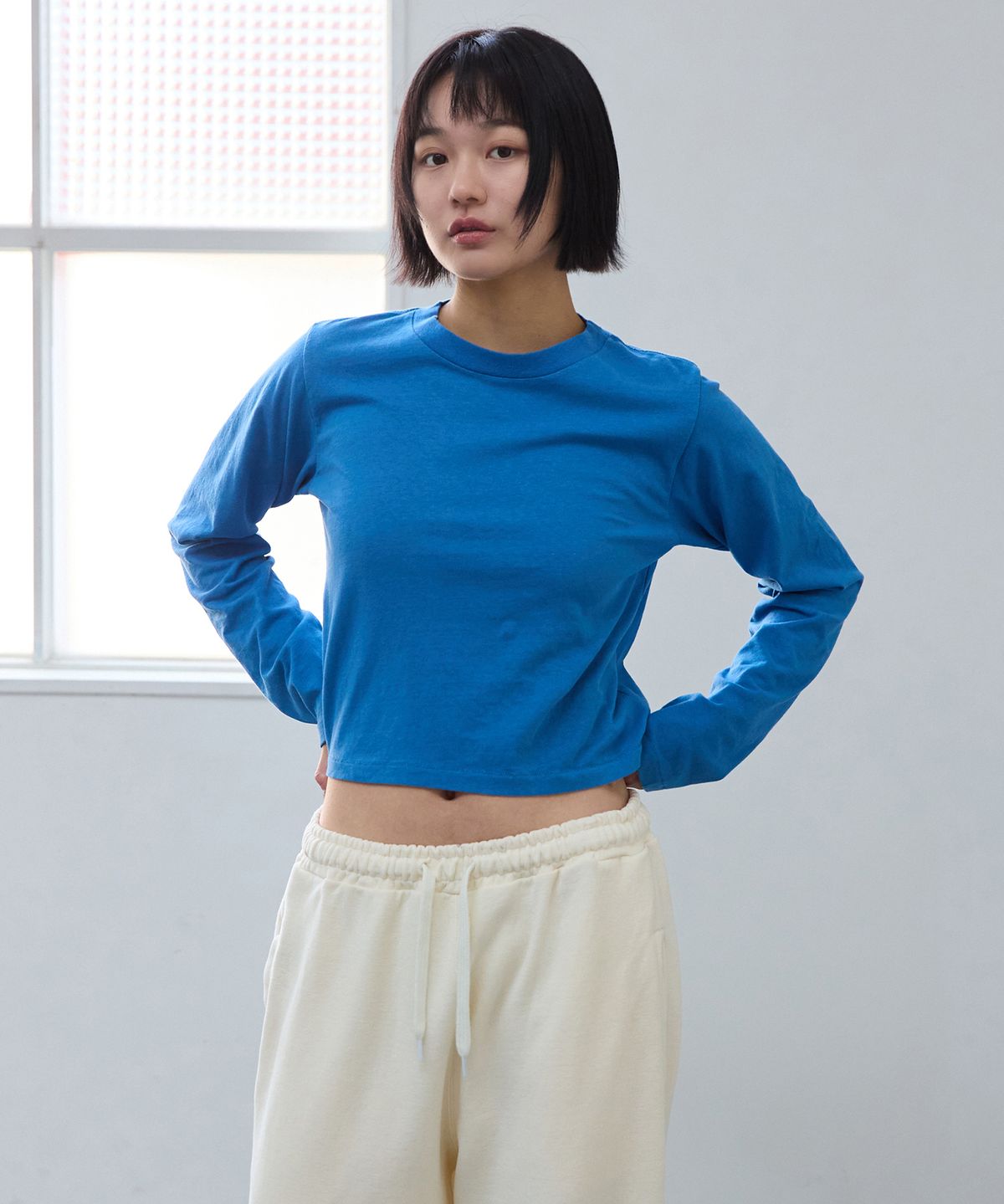 플라비즘(PLAVISM) Women Crop Long Sleeve Tee - Blue