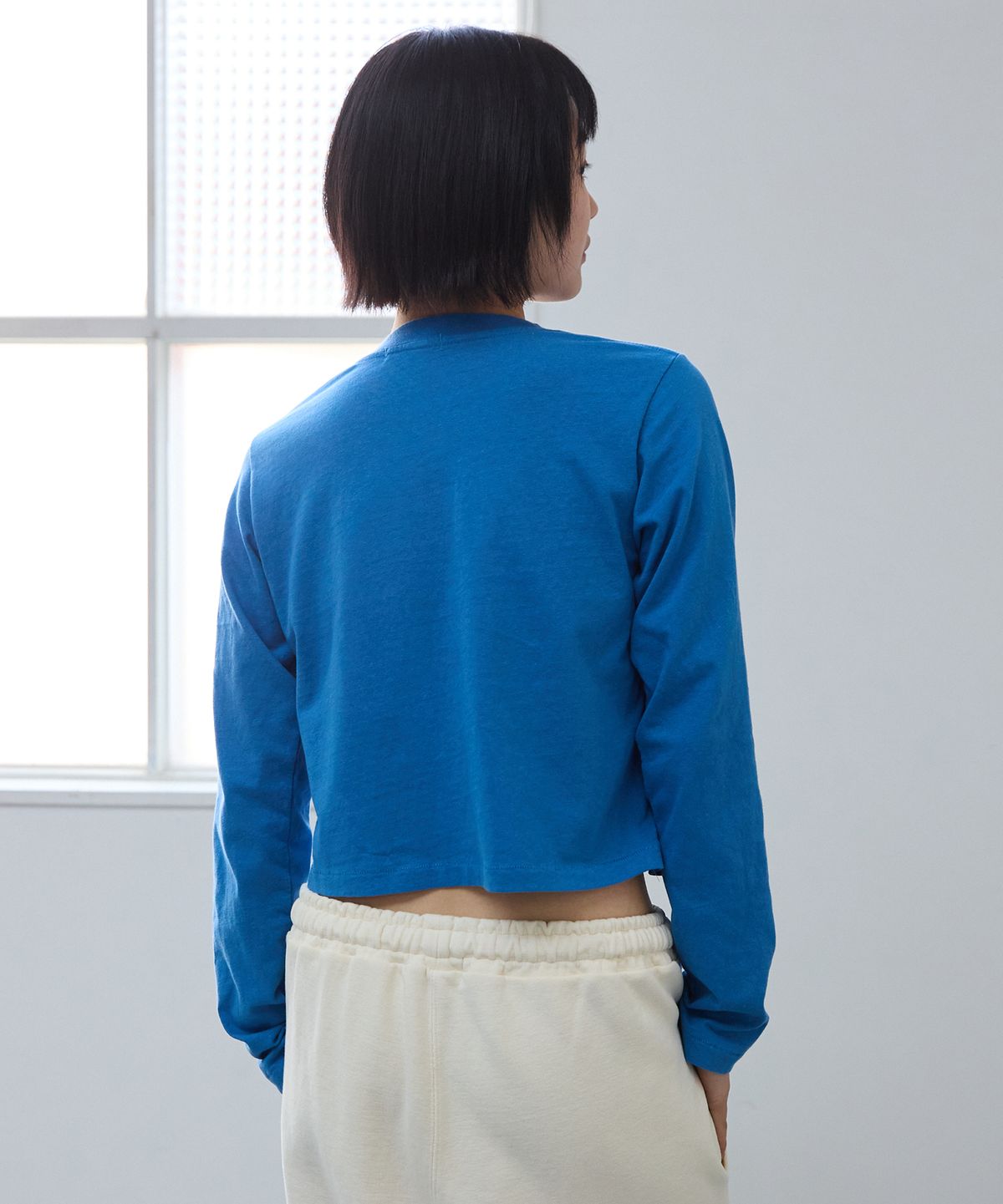 플라비즘(PLAVISM) Women Crop Long Sleeve Tee - Blue