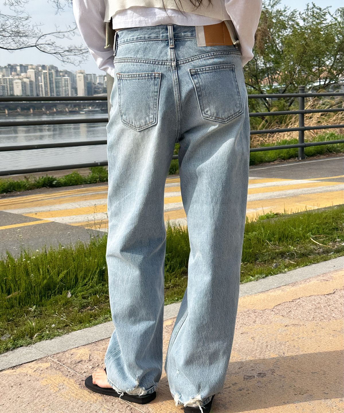 플라비즘(PLAVISM) Women PLVM Loose Fit Denim - Pale Blue