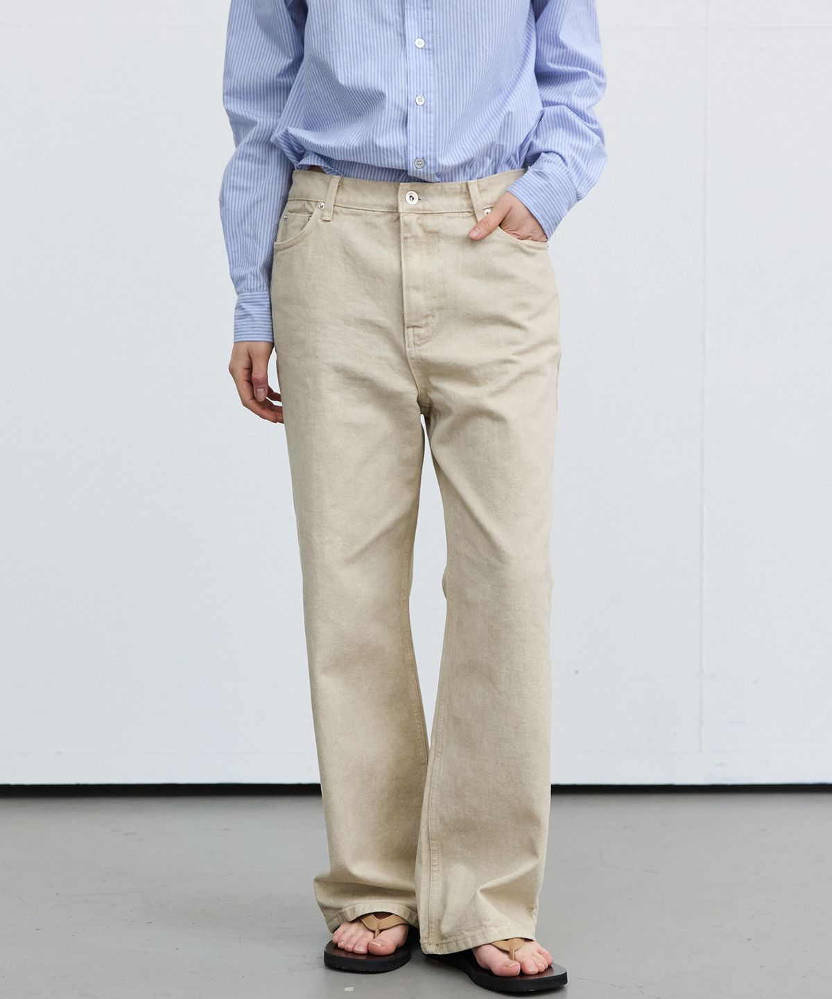 플라비즘(PLAVISM) Women PLVM Relaxed Fit Denim - Dyed Ivory