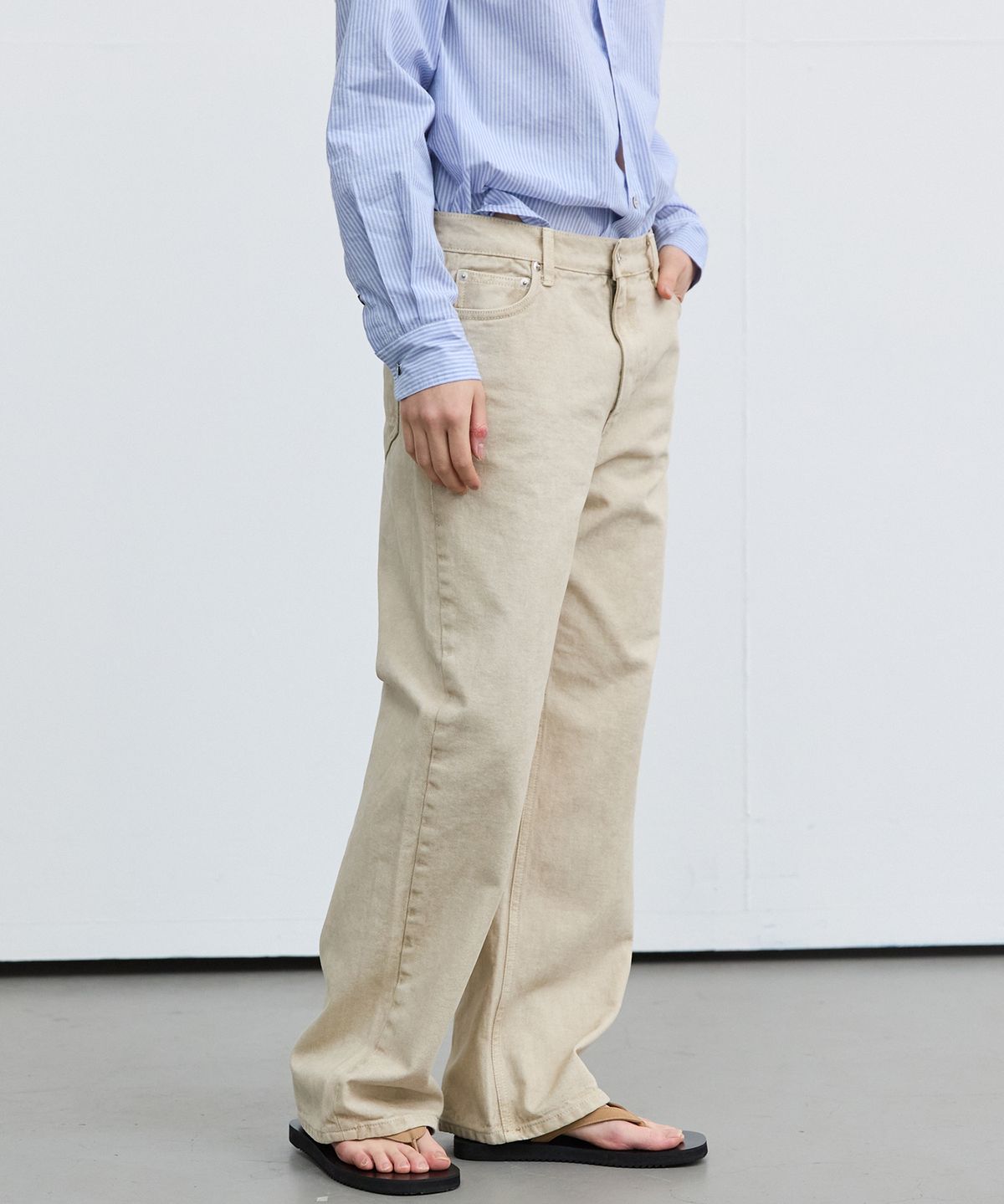 플라비즘(PLAVISM) Women PLVM Relaxed Fit Denim - Dyed Ivory