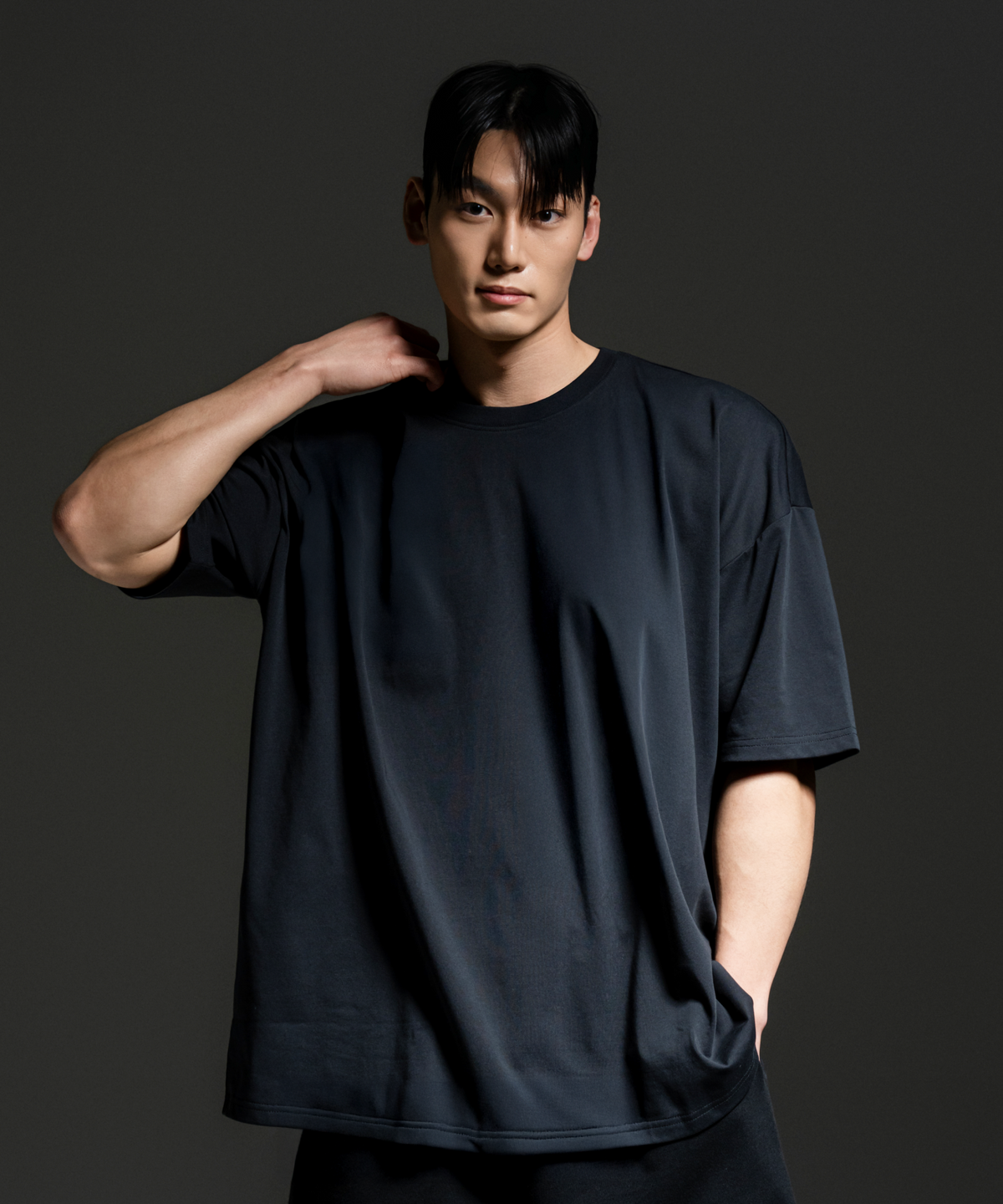 어센더(ASCENDER) 무지 백포인트 절개 오버핏 숏슬리브 2color