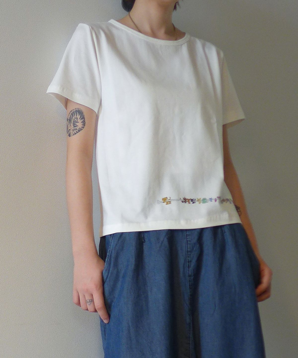 더 차일드후드 홈(THE CHILDHOOD HOME) Bone Lovers Tee (White)