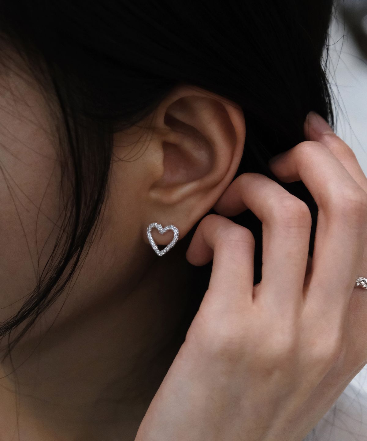 포에트리하우스(POETRYHAUS) RIPPLE HEART EARRINGS