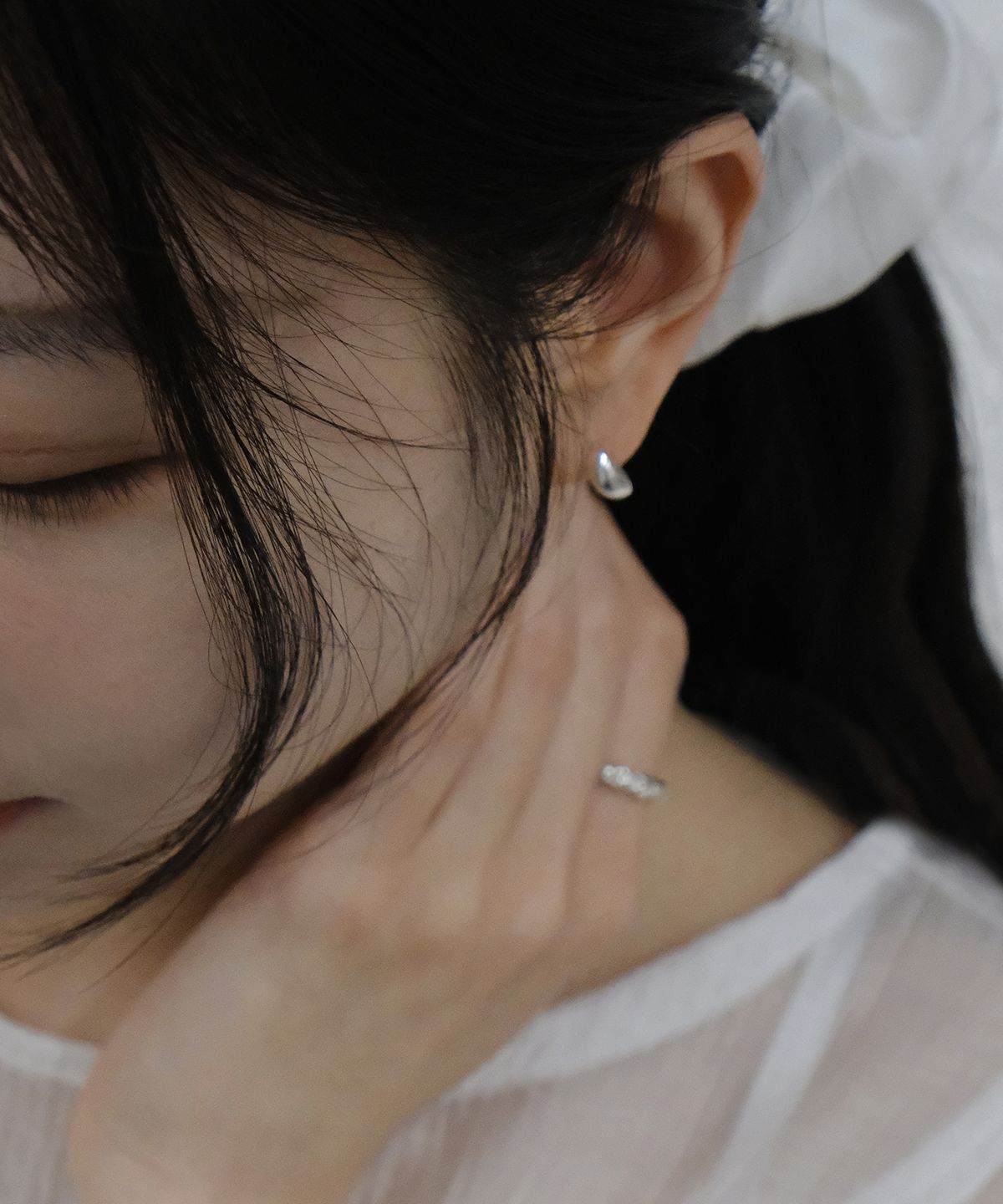 포에트리하우스(POETRYHAUS) DEWDROP EARRINGS
