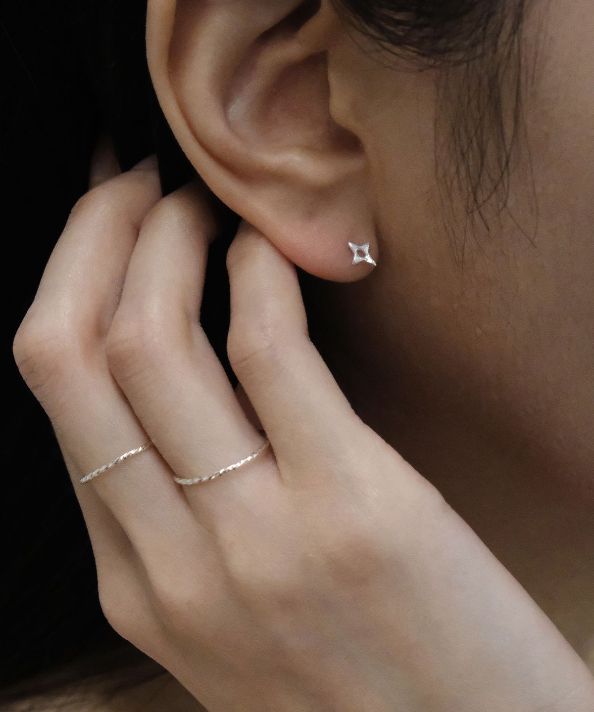 포에트리하우스(POETRYHAUS) TWINKLE DUO EARRINGS