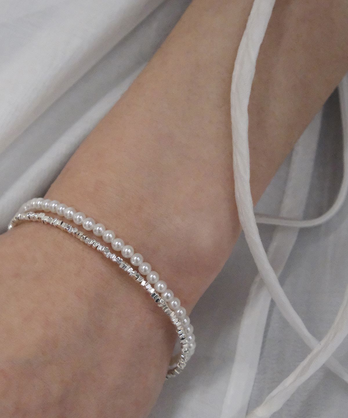 포에트리하우스(POETRYHAUS) SILVERDUST PEARL BRACELET