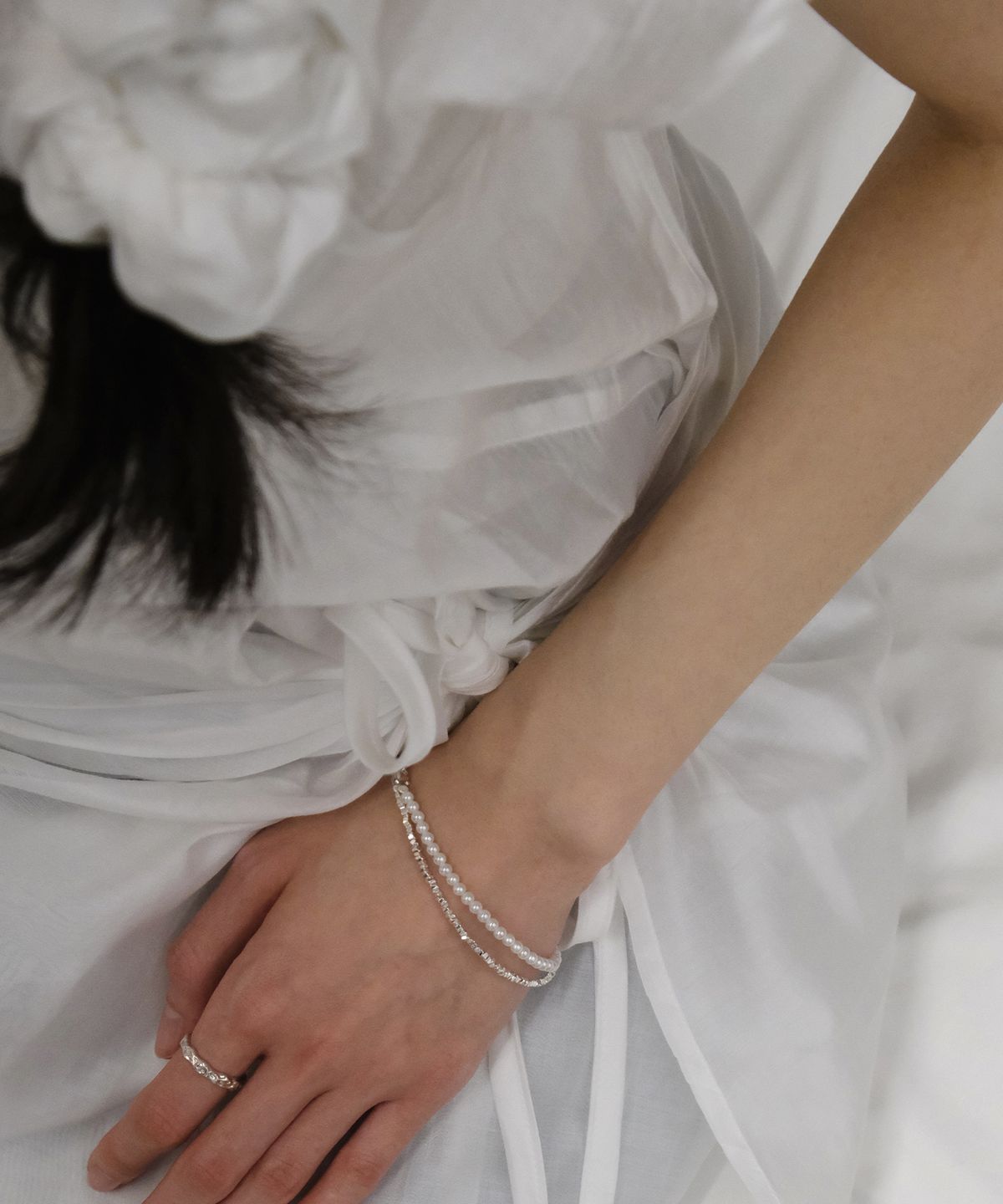 포에트리하우스(POETRYHAUS) SILVERDUST PEARL BRACELET