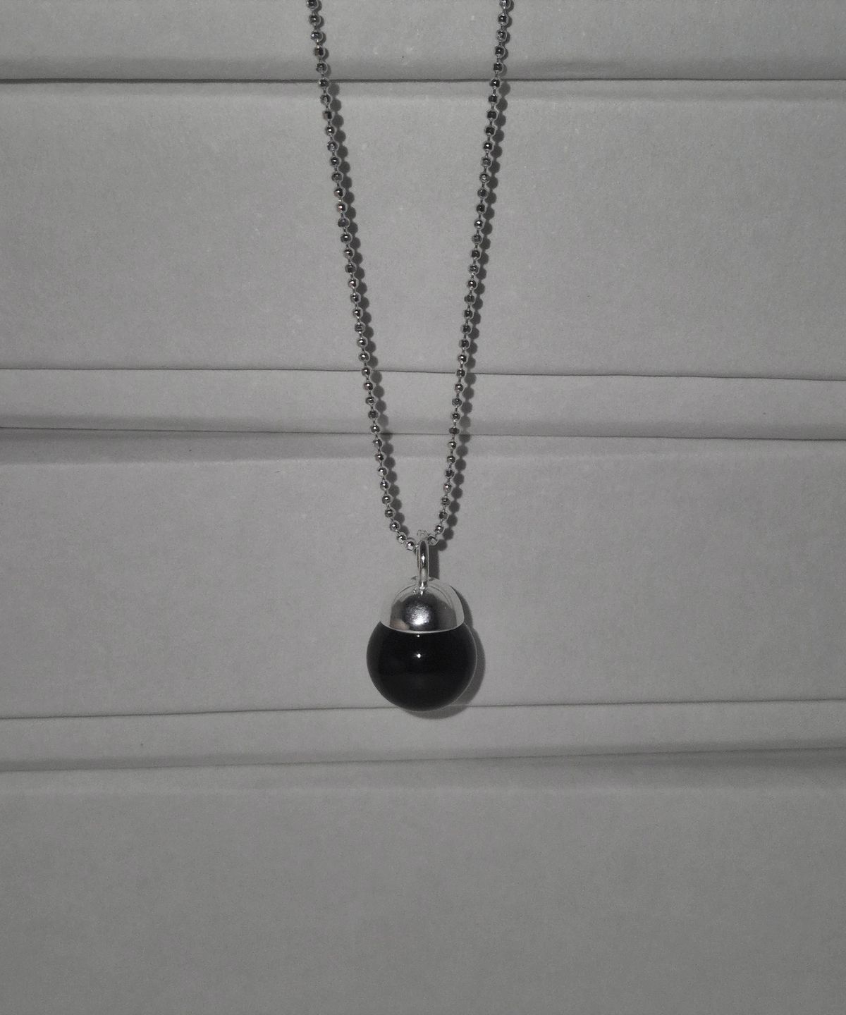 포에트리하우스(POETRYHAUS) BLACK ONYX LONG NECKLACE