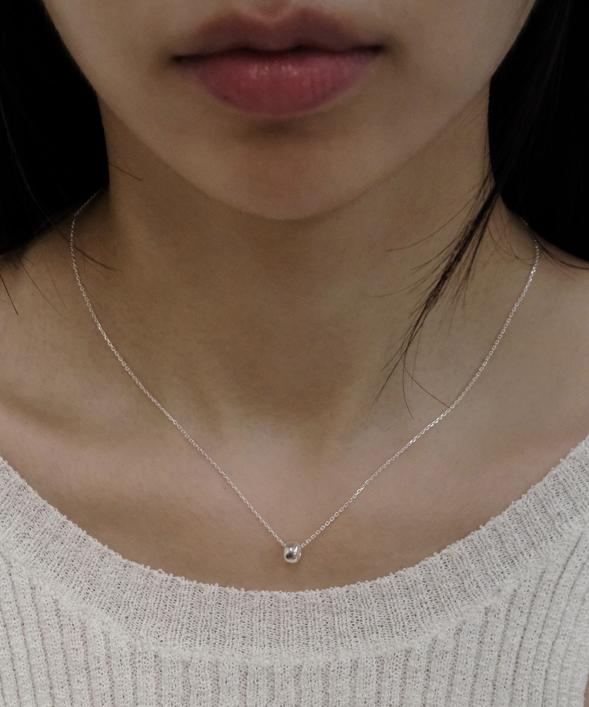 포에트리하우스(POETRYHAUS) TINY DONUT NECKLACE