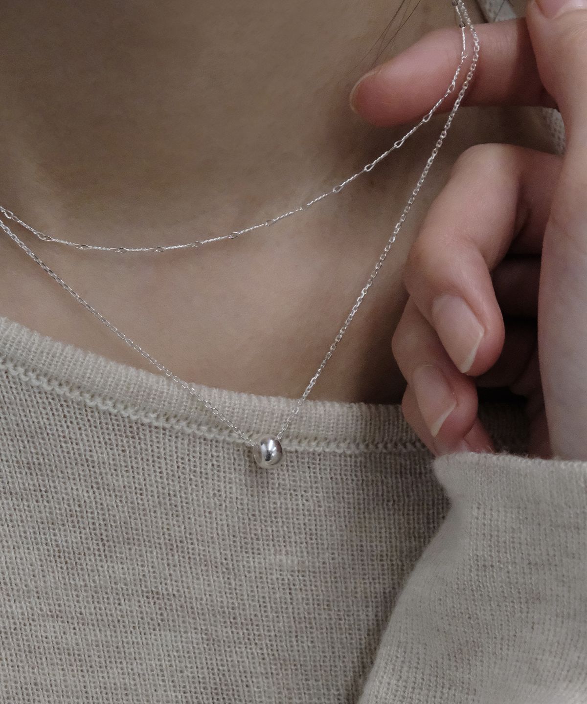 포에트리하우스(POETRYHAUS) TINY DONUT NECKLACE