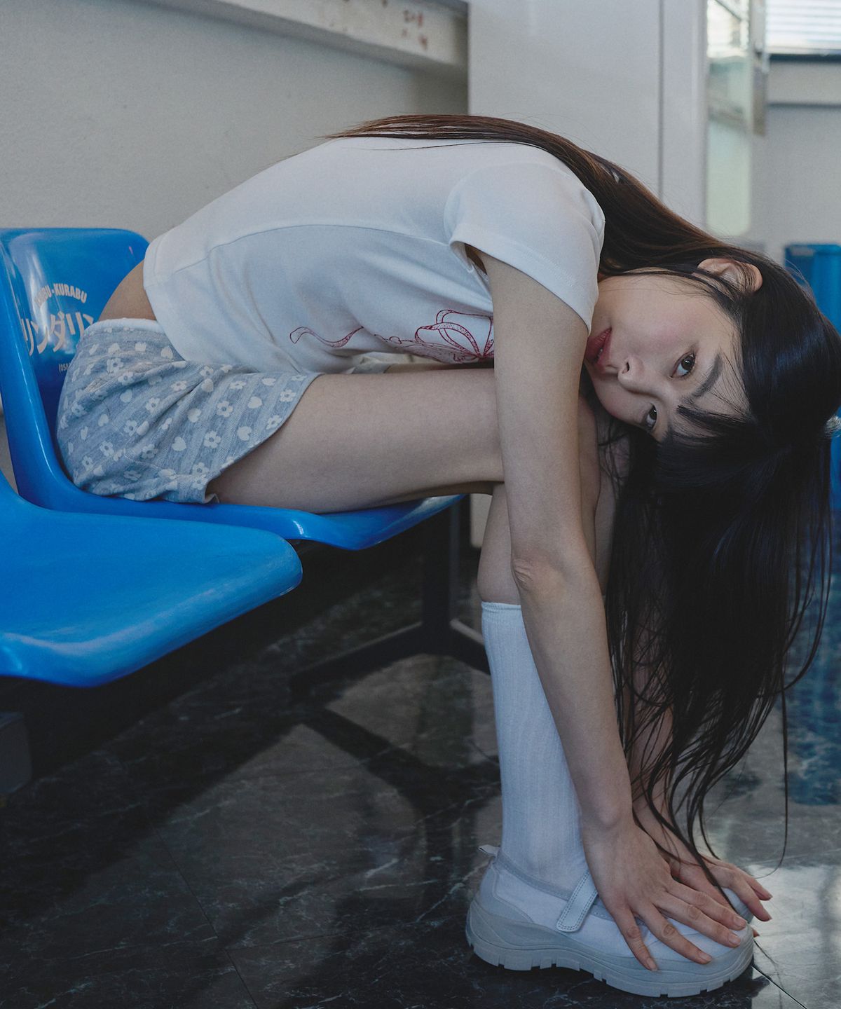 미헤브(MIHEV) M 하트 팬던트 반팔 티셔츠 화이트