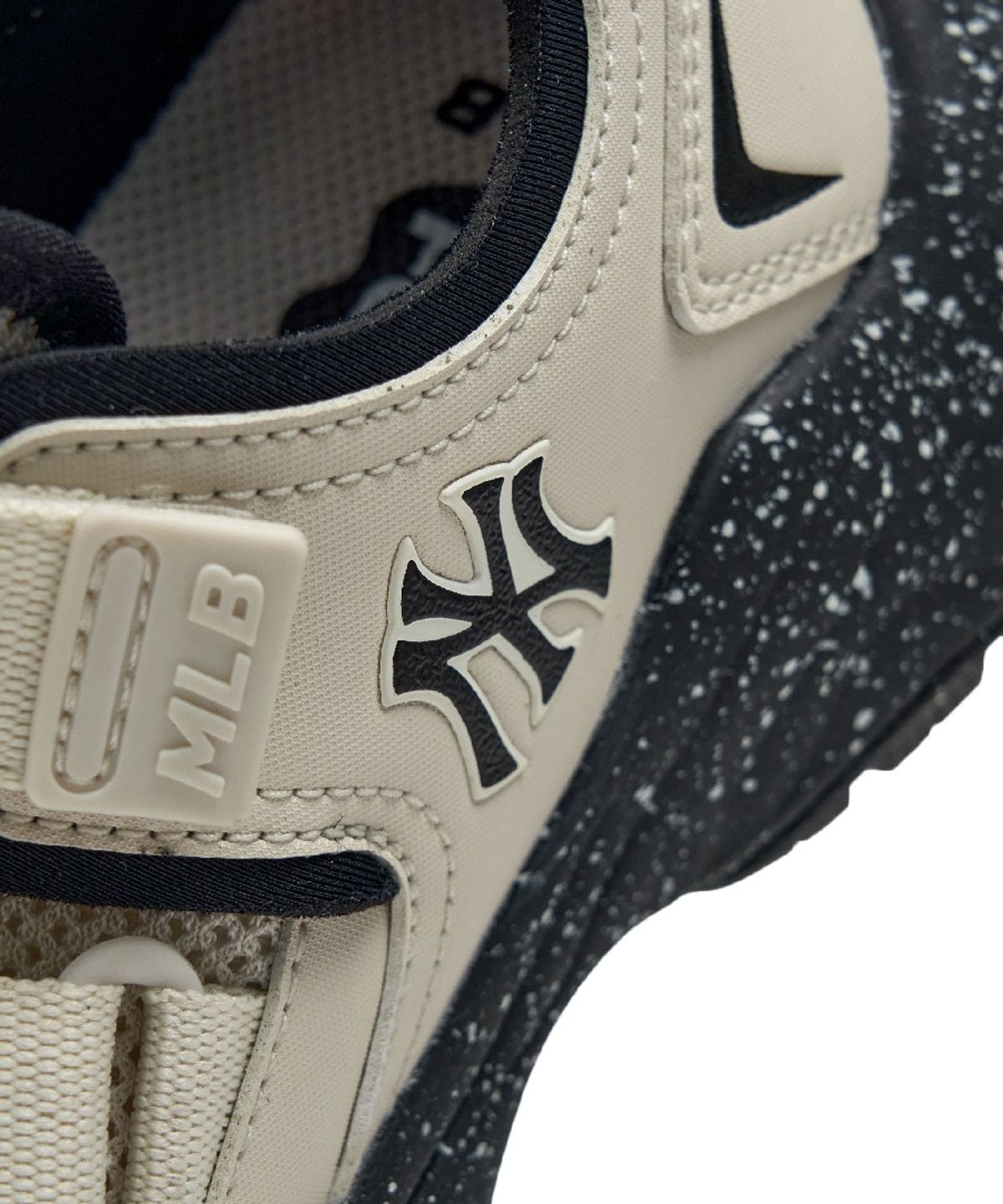 엠엘비 키즈(MLB KIDS) 카고 청키 글러브 NY (Ivory)