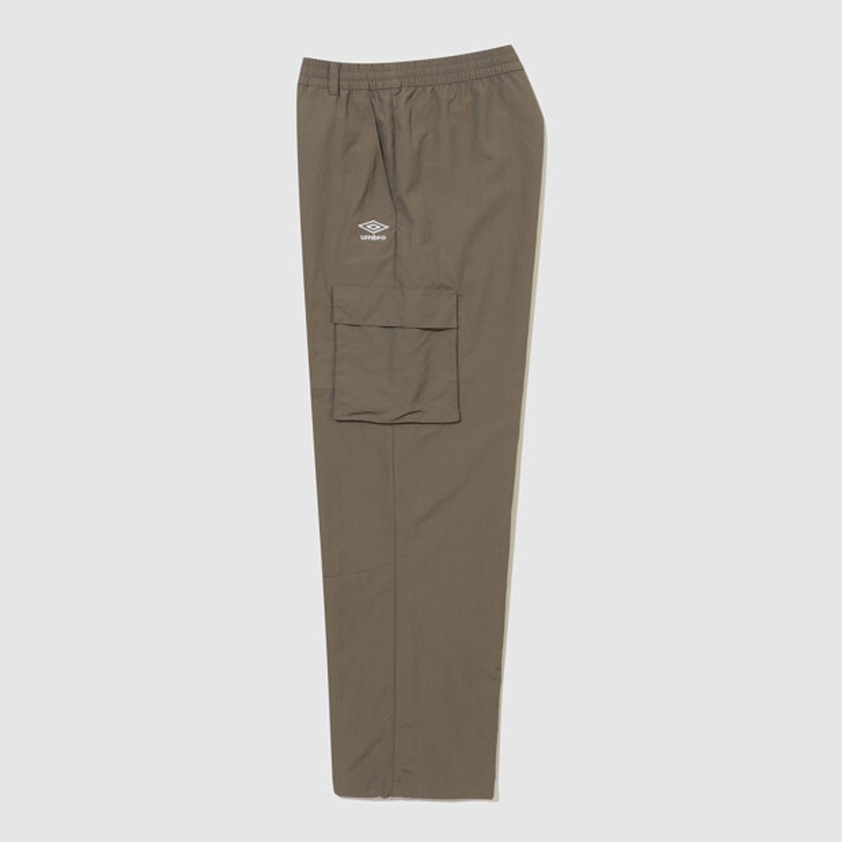 엄브로(UMBRO) 클래식 와이드 조거 2WAY 카고 팬츠 브라운 UR121CPT31